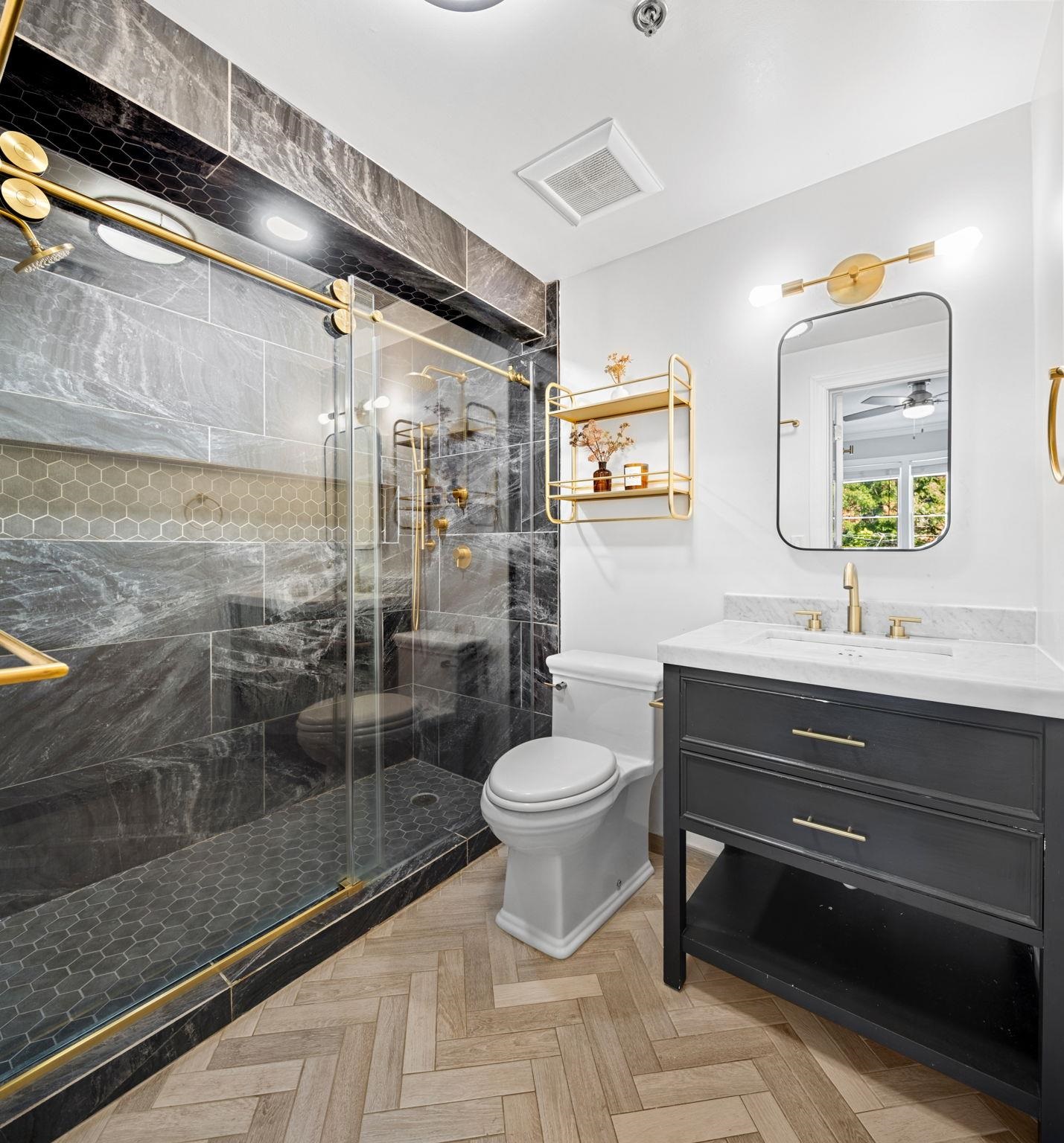 415 MADISON ST Unit: 2