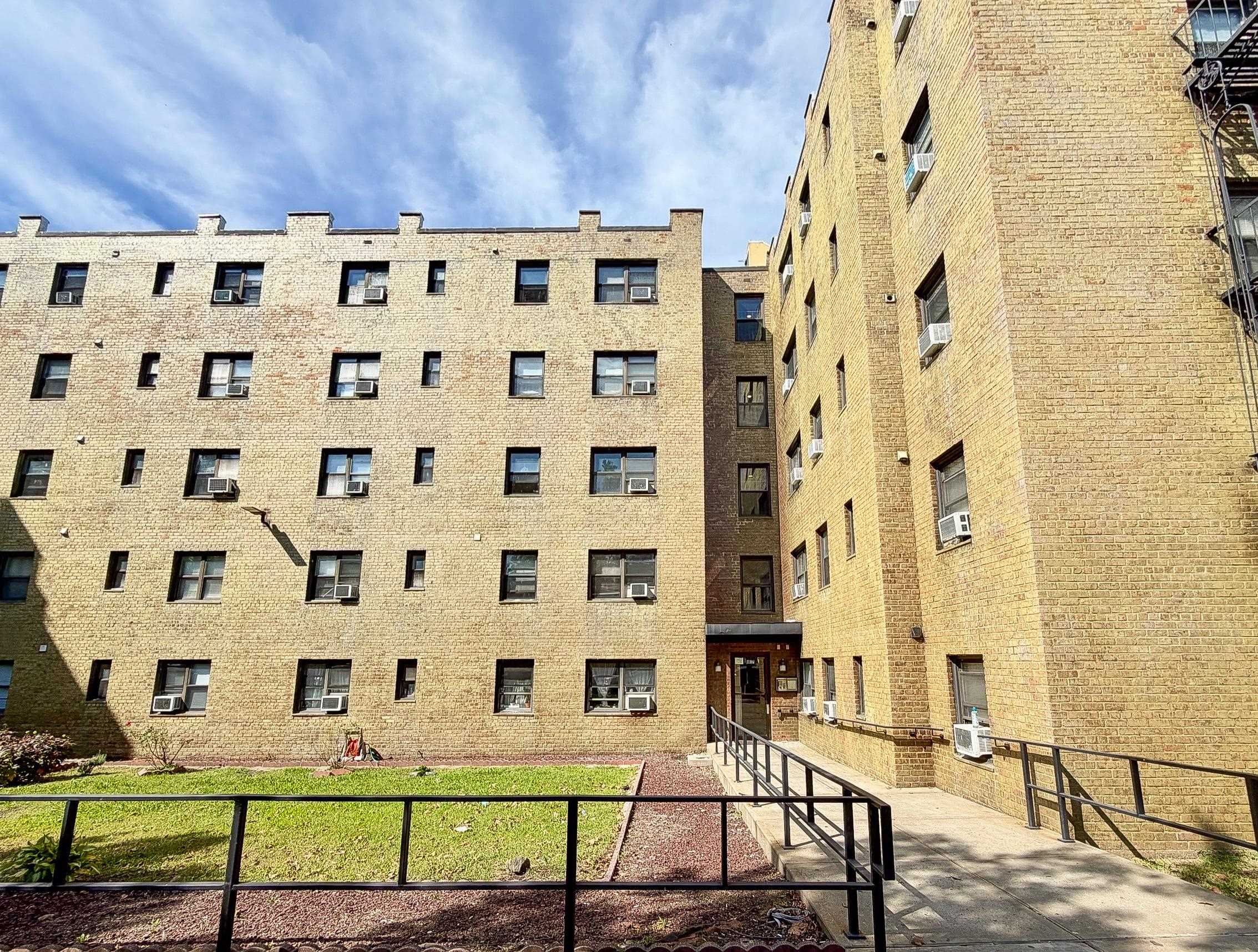 1817 JOHN F KENNEDY BLVD Unit: 5E