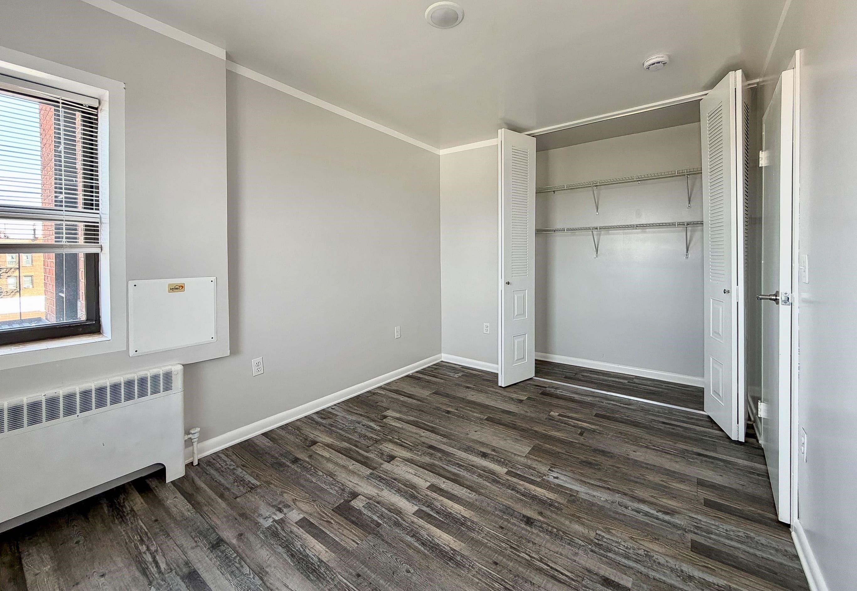 1817 JOHN F KENNEDY BLVD Unit: 5E