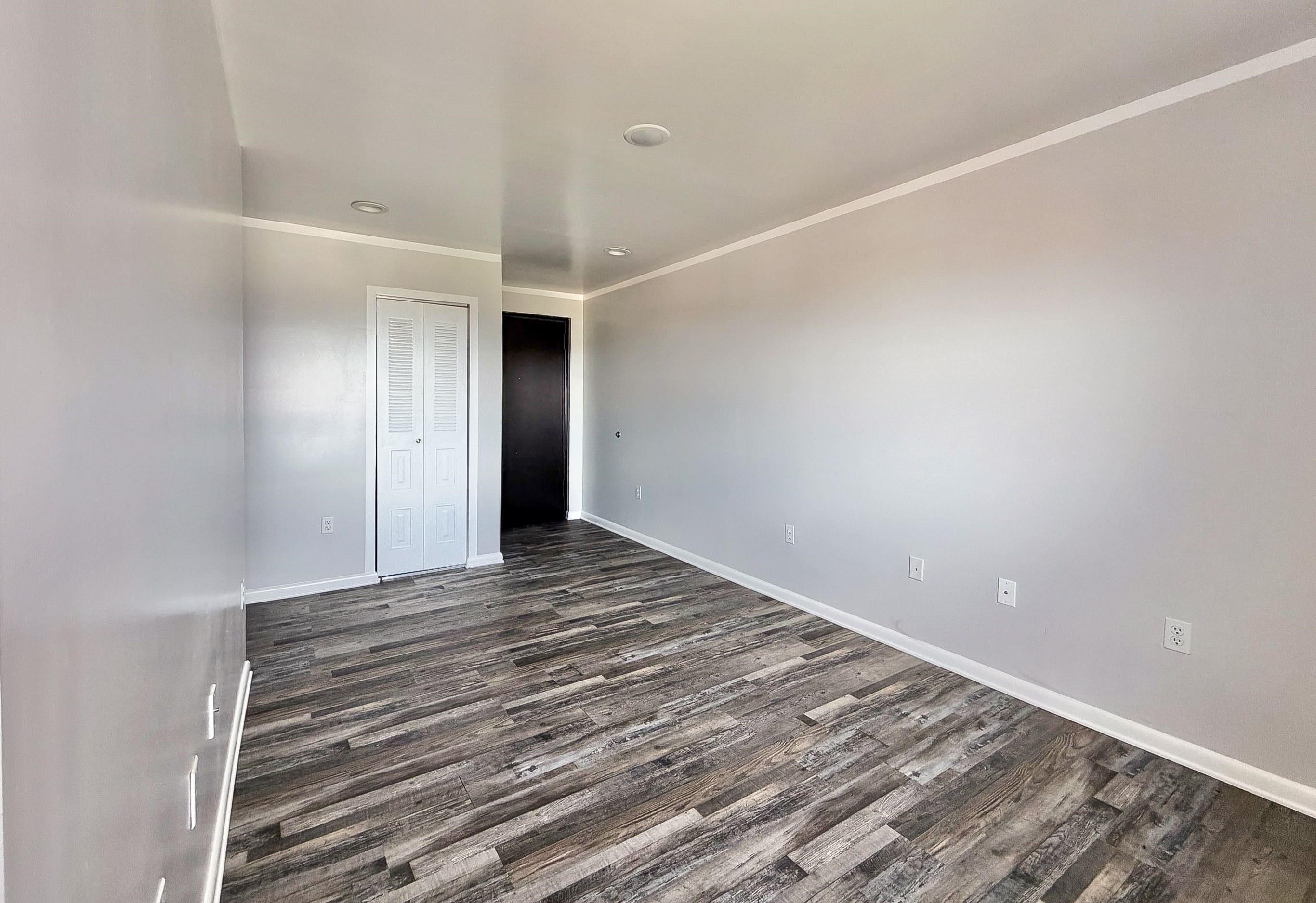 1817 JOHN F KENNEDY BLVD Unit: 5E