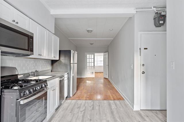 404 MADISON ST Unit: 2R