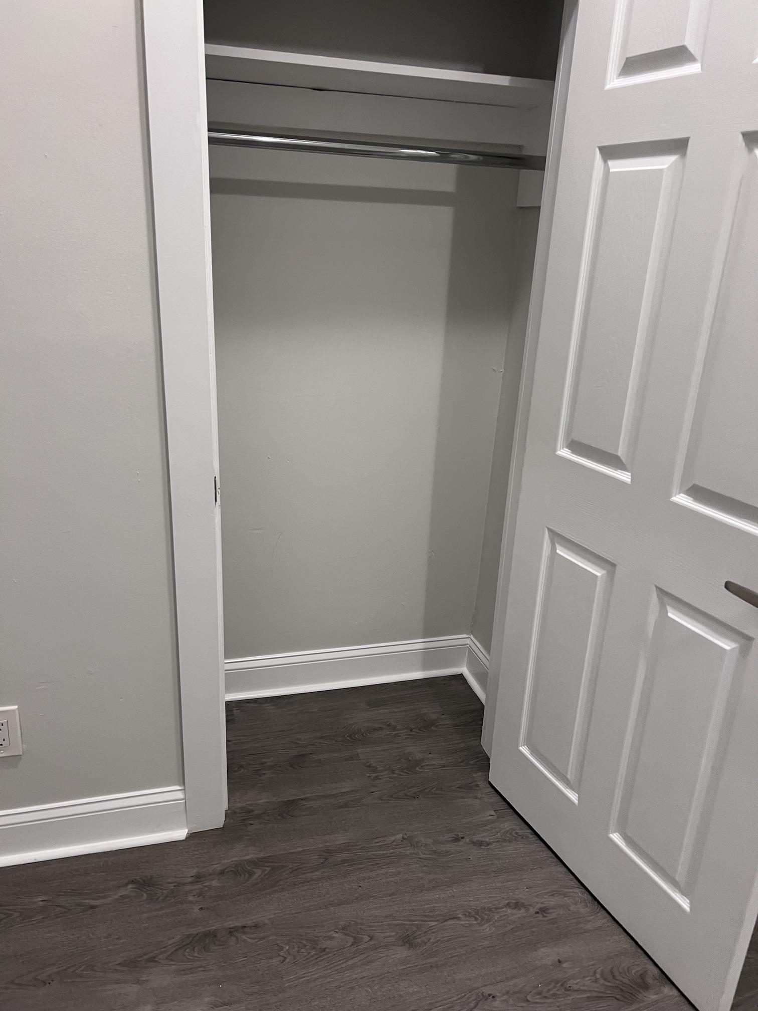 872 BERGEN AVE Unit: 4