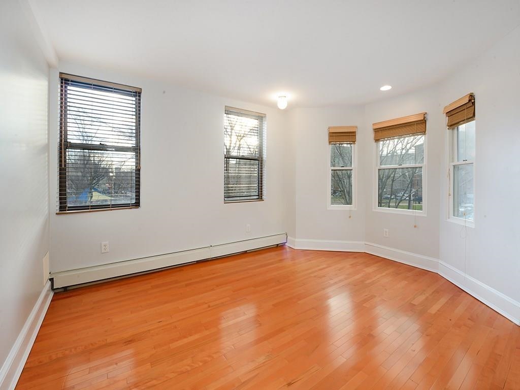 501 PARK AVE