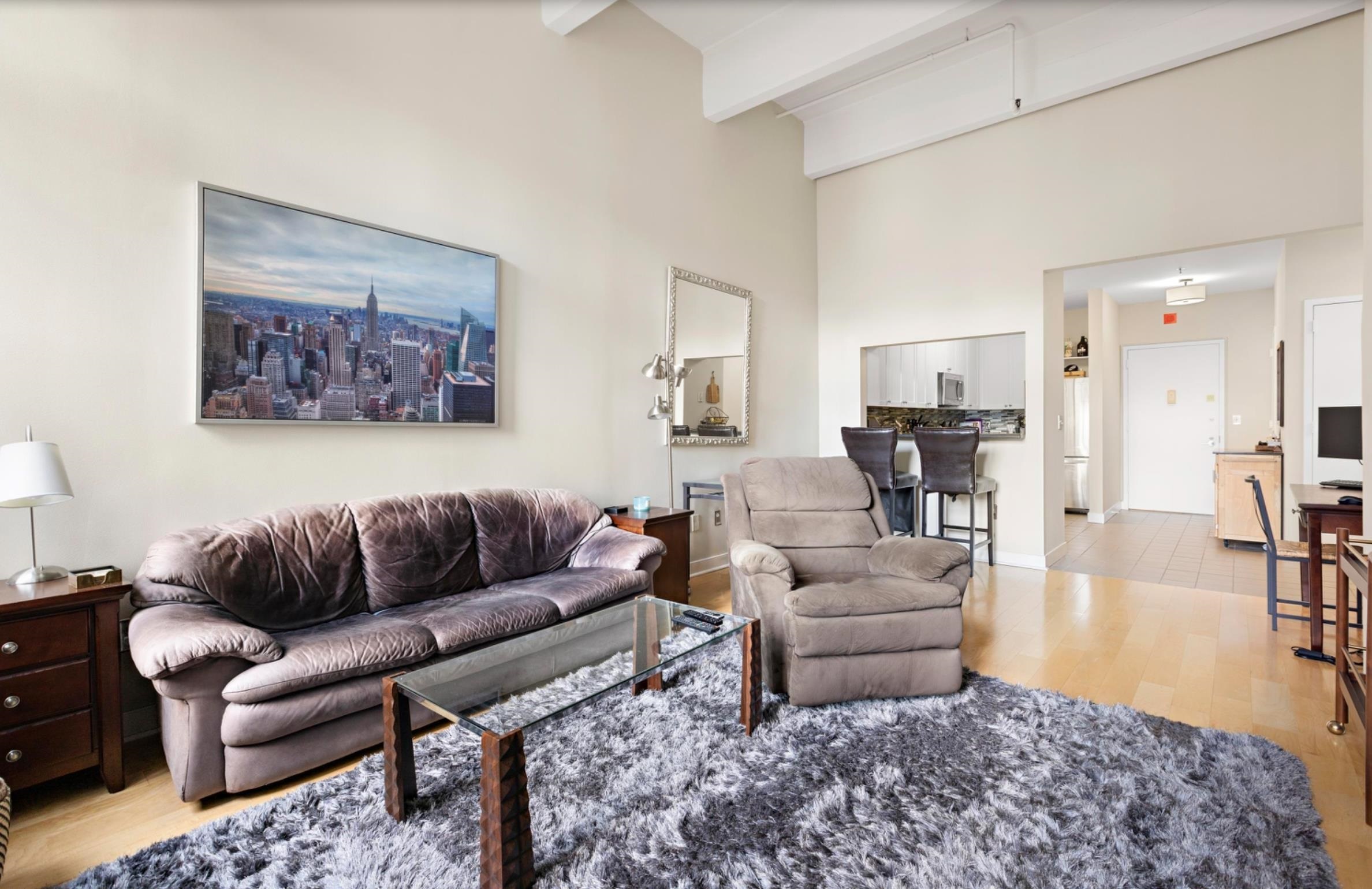 1500 HUDSON ST Unit: 4B