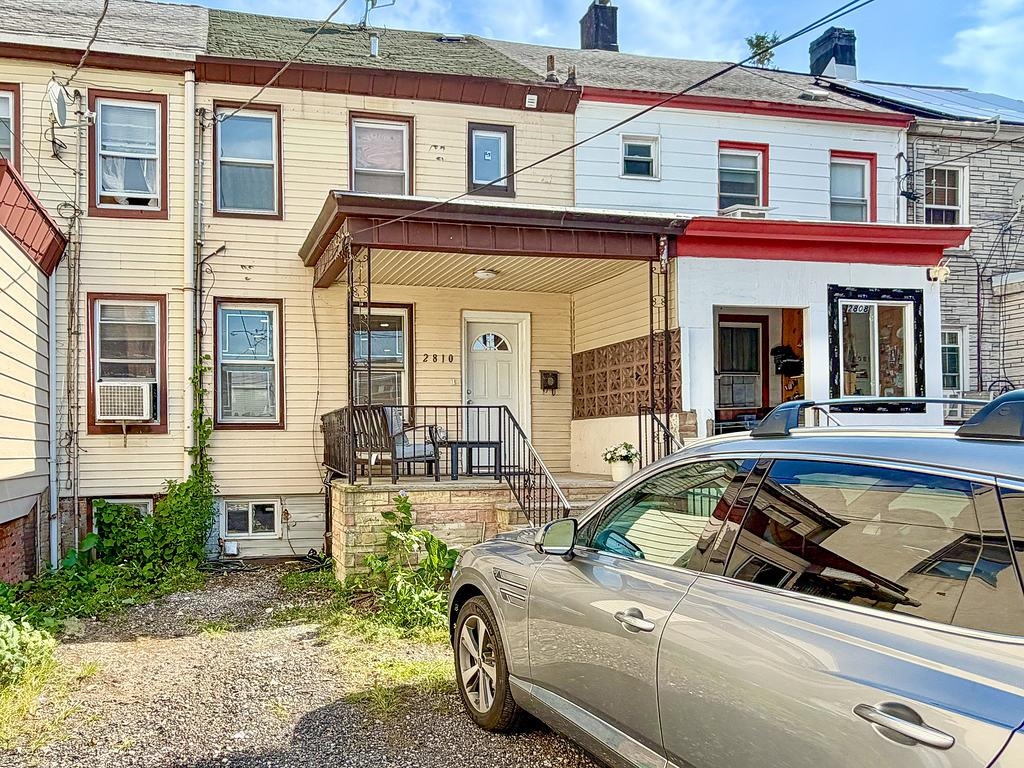 2810 CENTRAL AVE