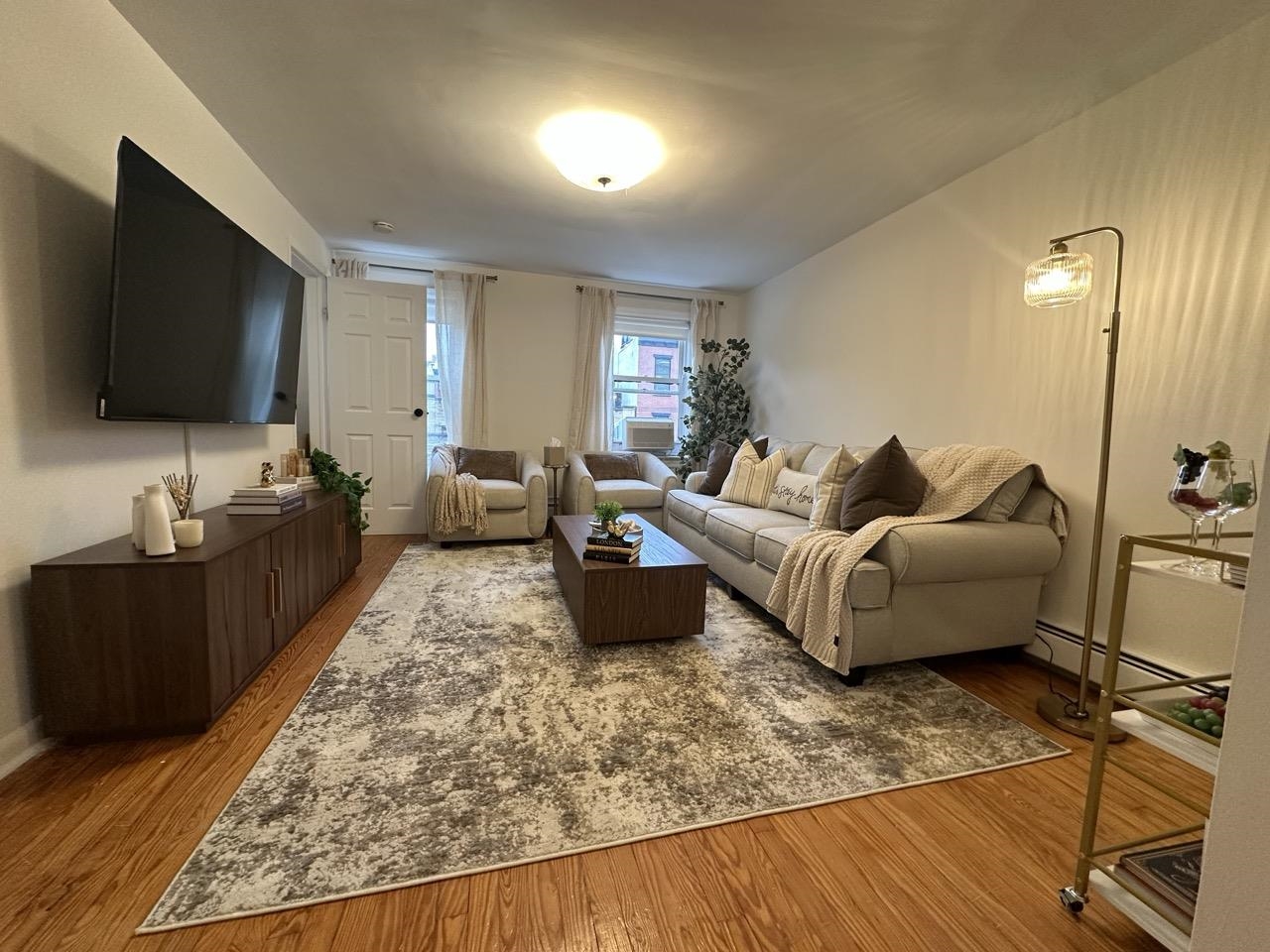 310 BLOOMFIELD ST