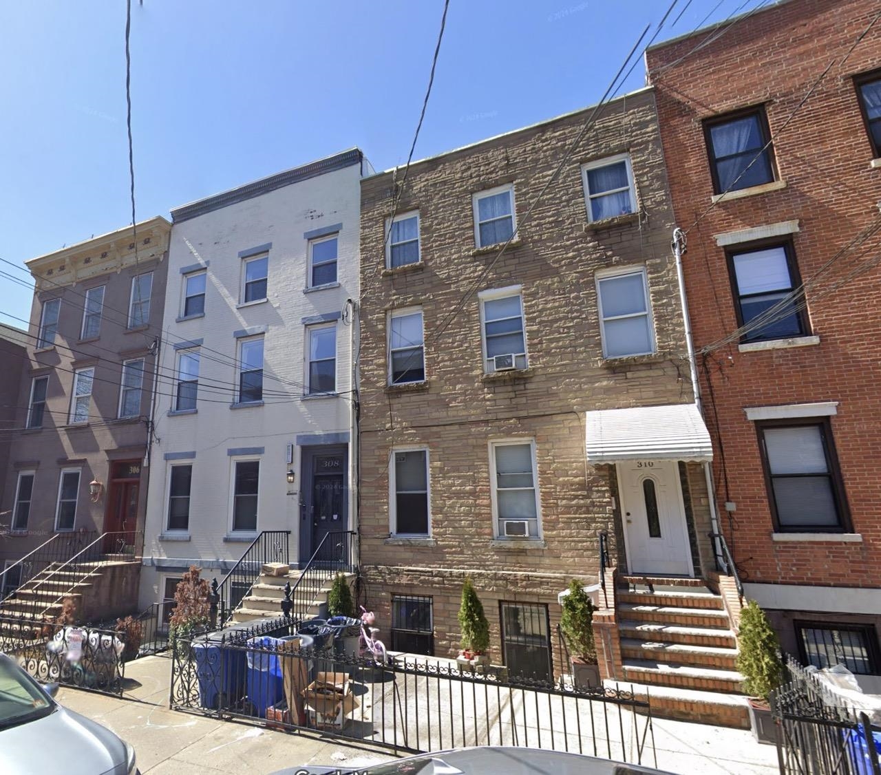 310 BLOOMFIELD ST