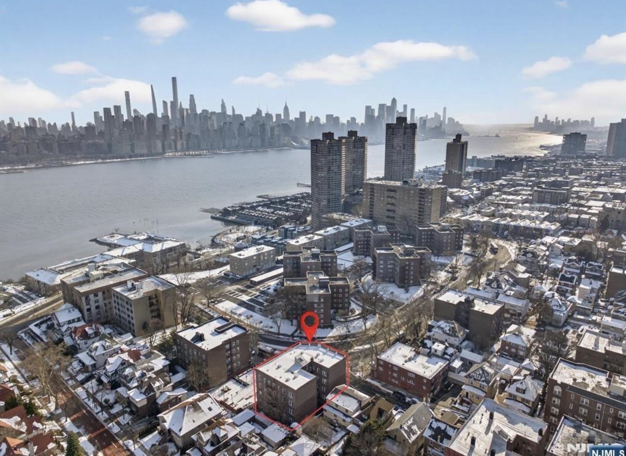 18 74TH ST Unit: #B5