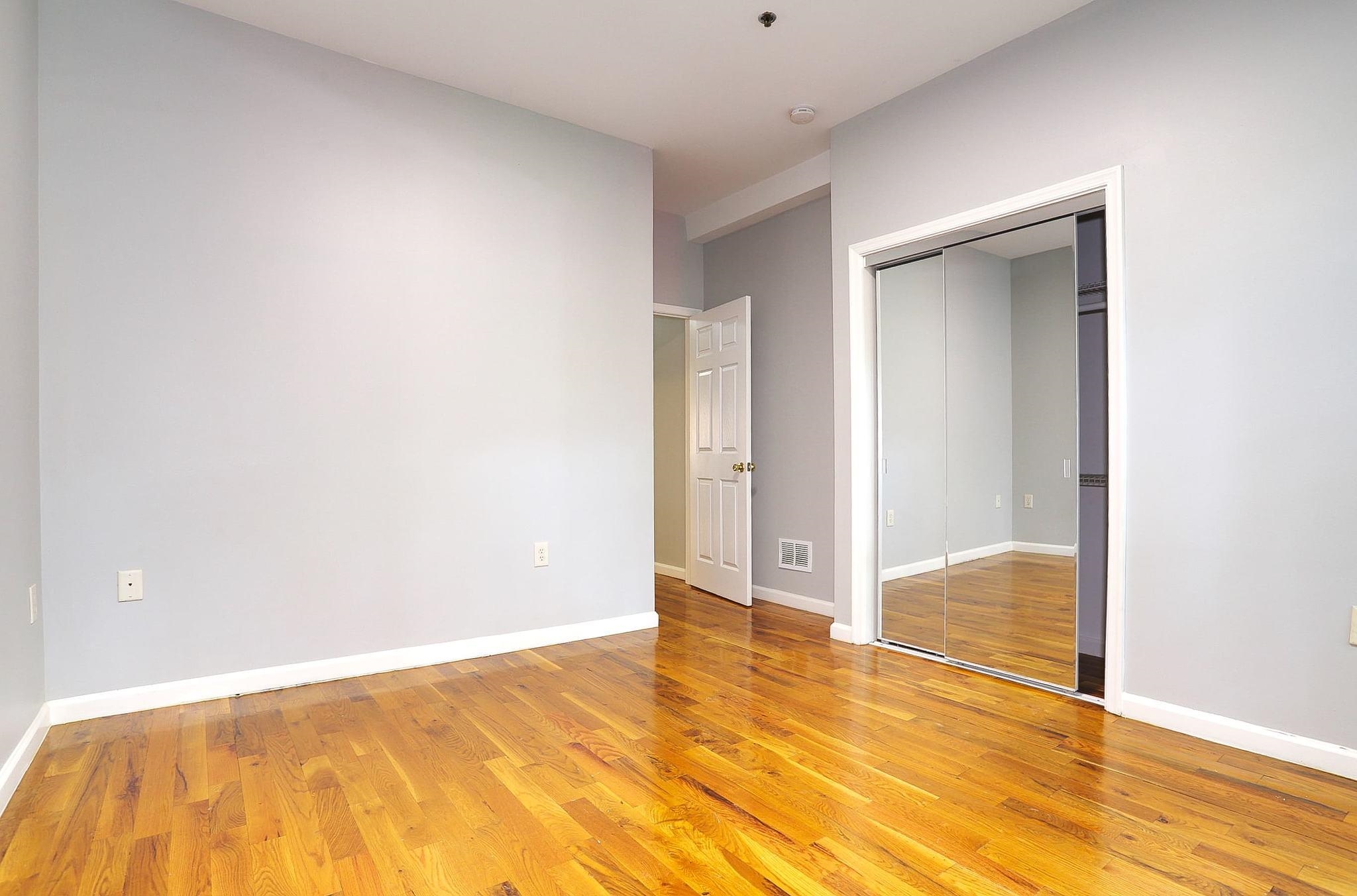 236 VAN HORNE ST Unit: 1B