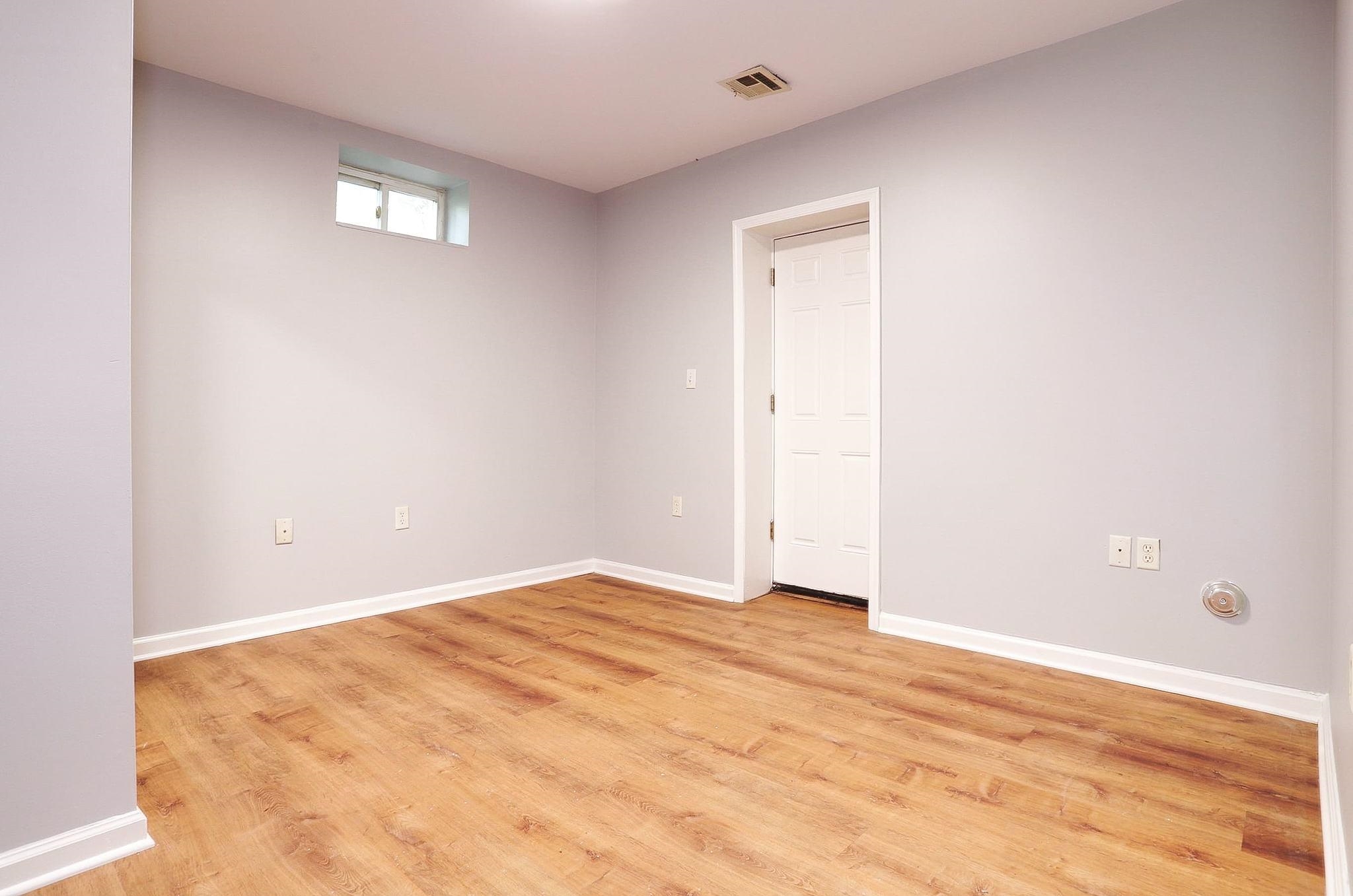 236 VAN HORNE ST Unit: 1B