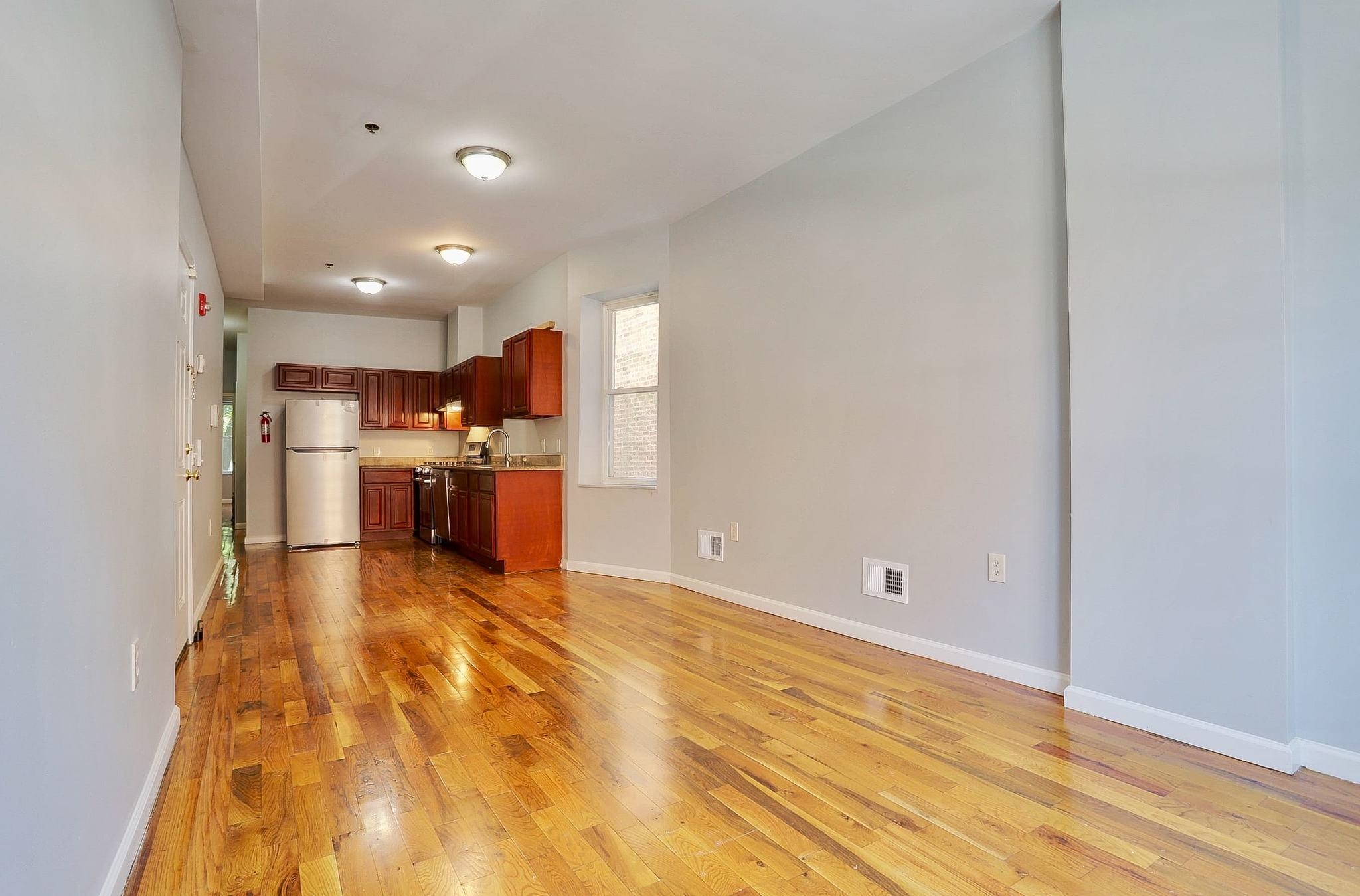 236 VAN HORNE ST Unit: 1B