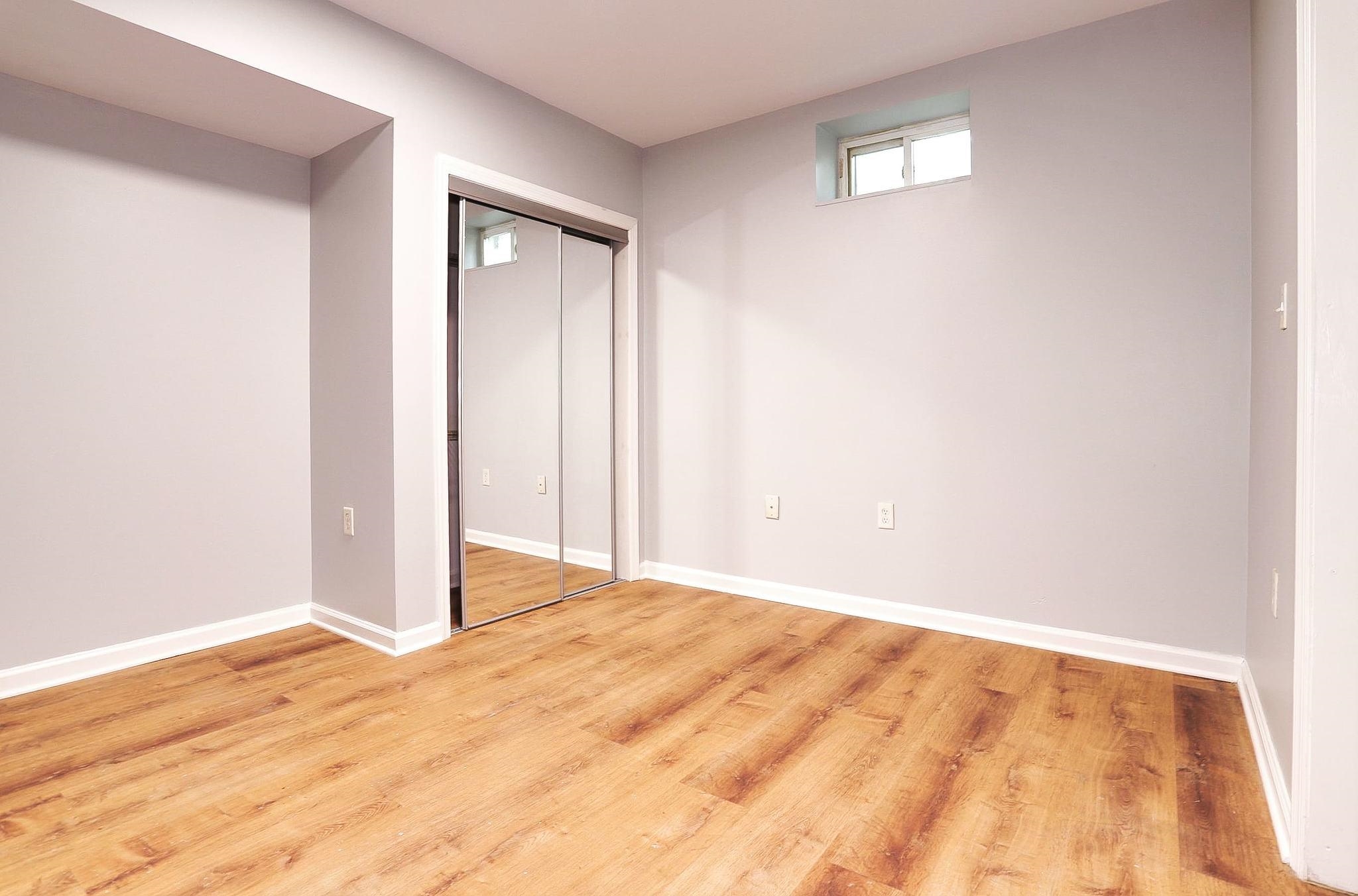 236 VAN HORNE ST Unit: 1B