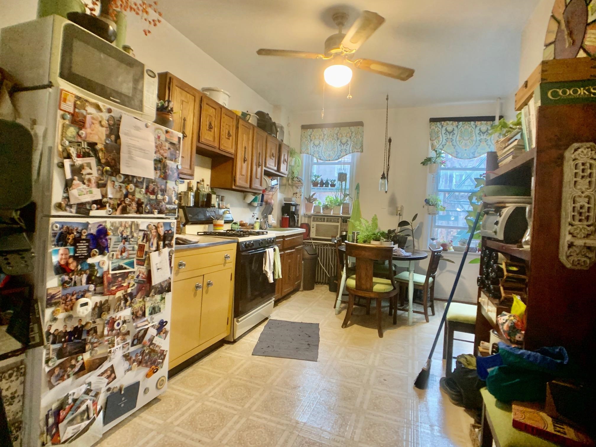 516 PARK AVE Unit: 6