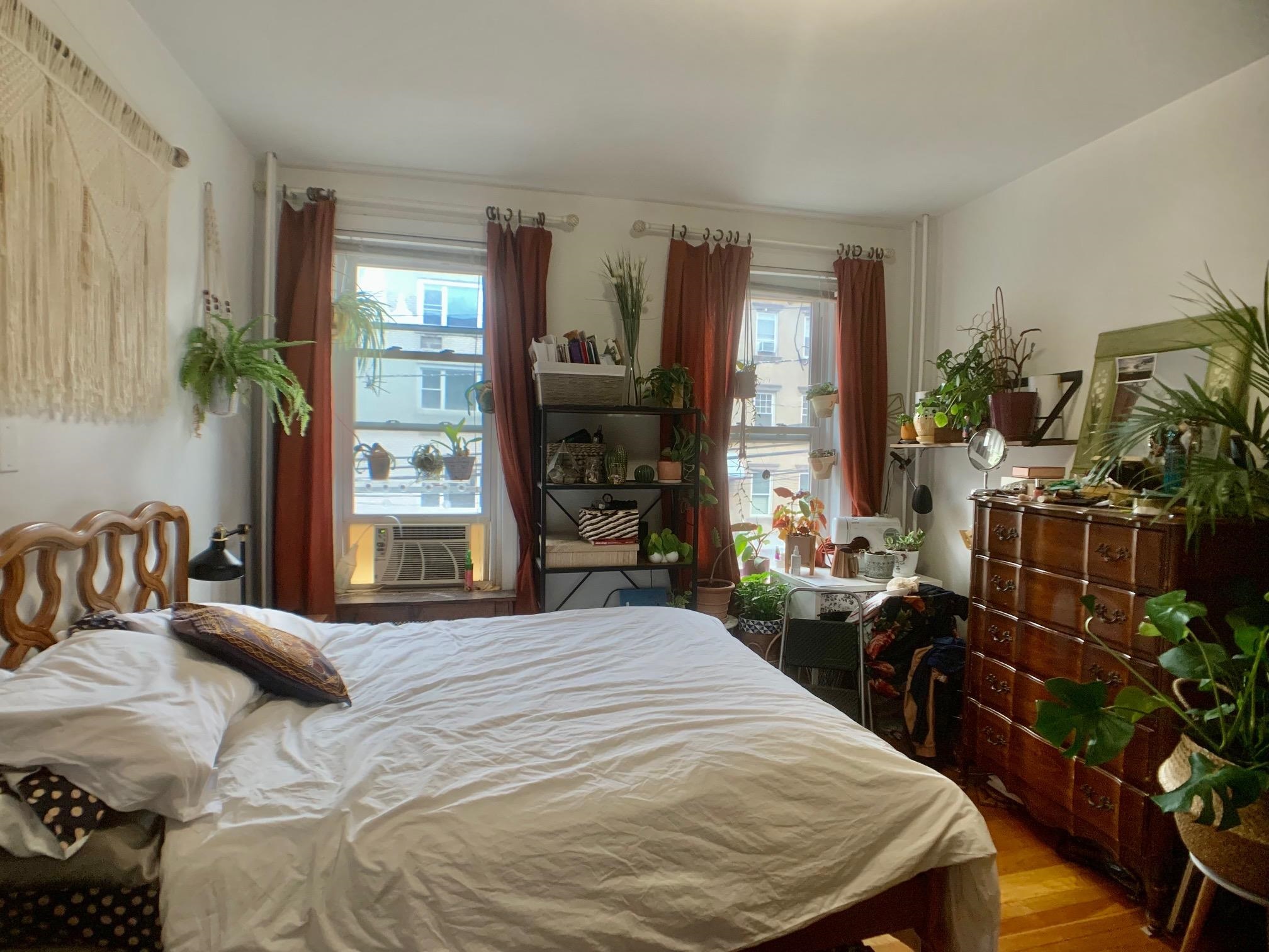 516 PARK AVE Unit: 6