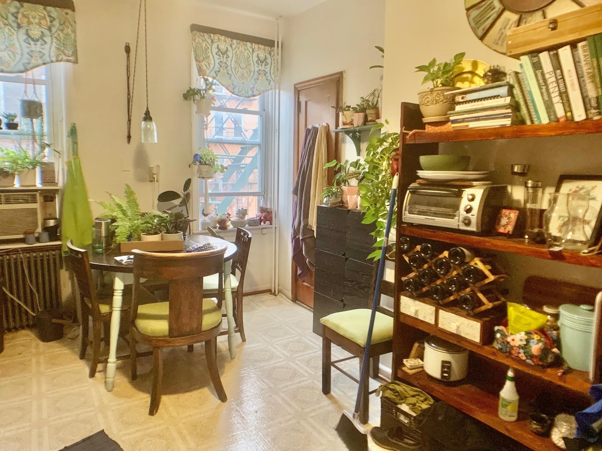 516 PARK AVE Unit: 6