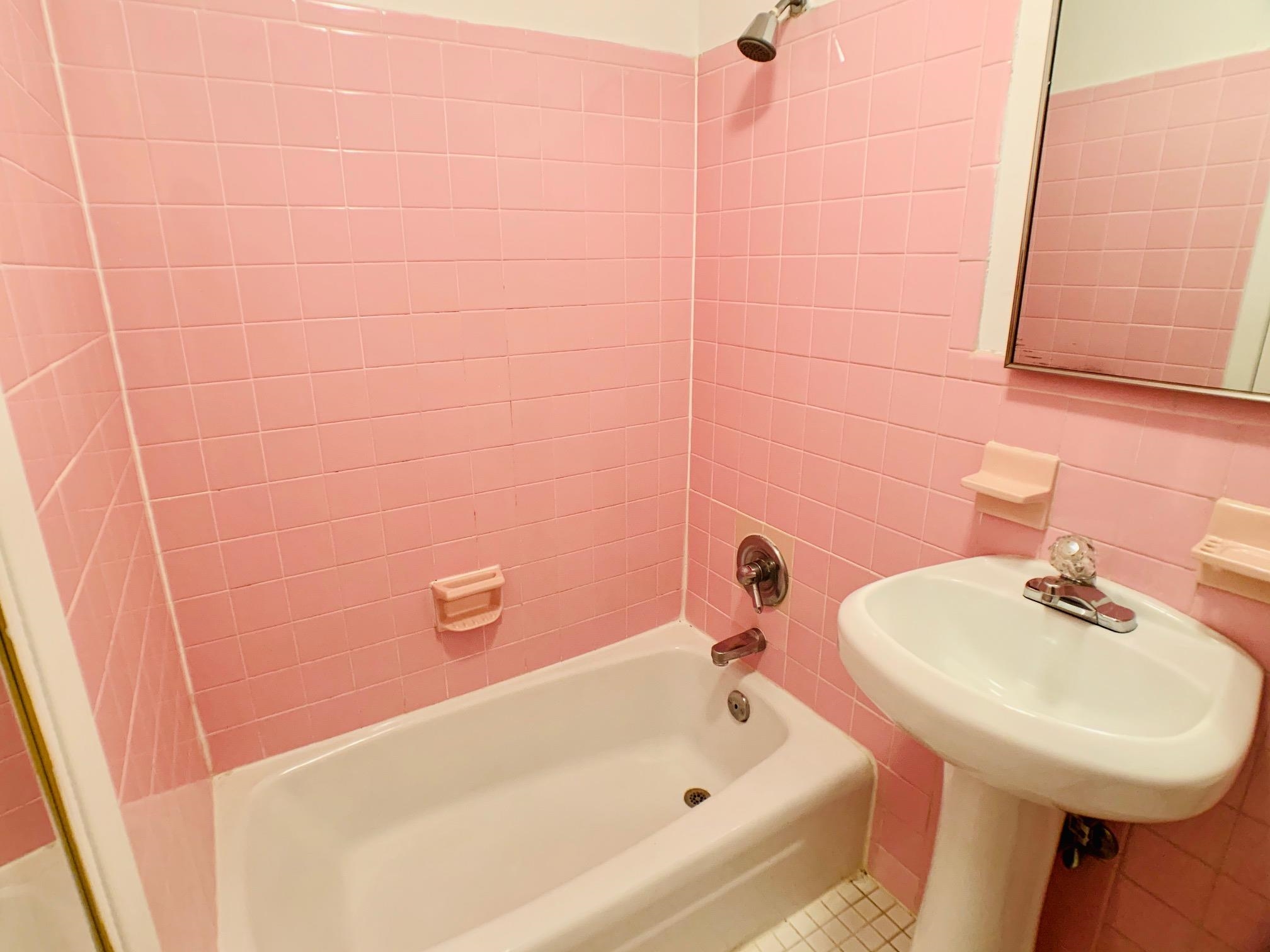 404 ADAMS ST Unit: 4