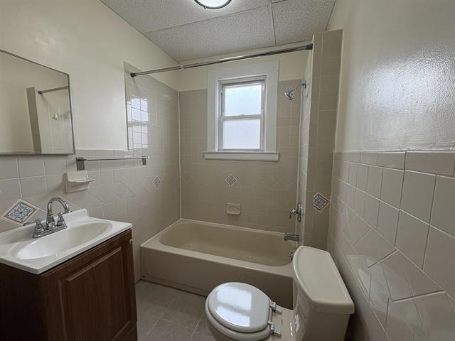 768 FOREST ST Unit: 2
