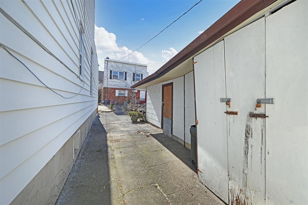115-7 HACKENSACK PLANK RD