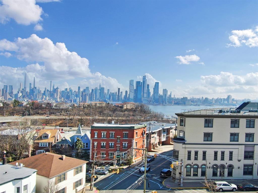 115-7 HACKENSACK PLANK RD