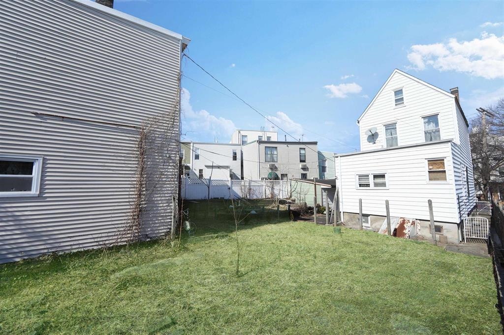 115-7 HACKENSACK PLANK RD