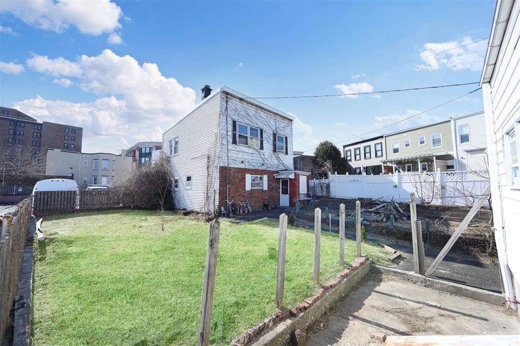 115-7 HACKENSACK PLANK RD