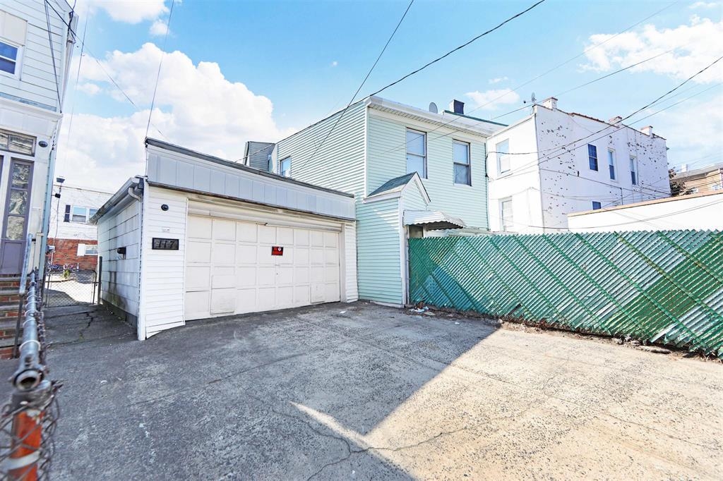 115-7 HACKENSACK PLANK RD