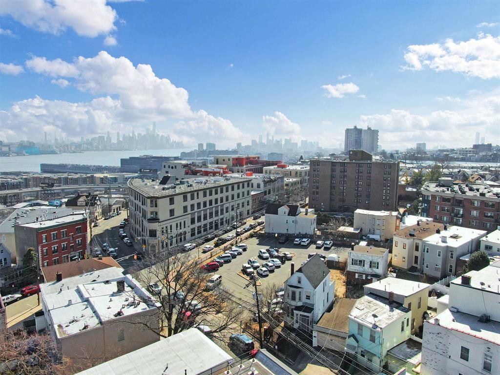115-7 HACKENSACK PLANK RD