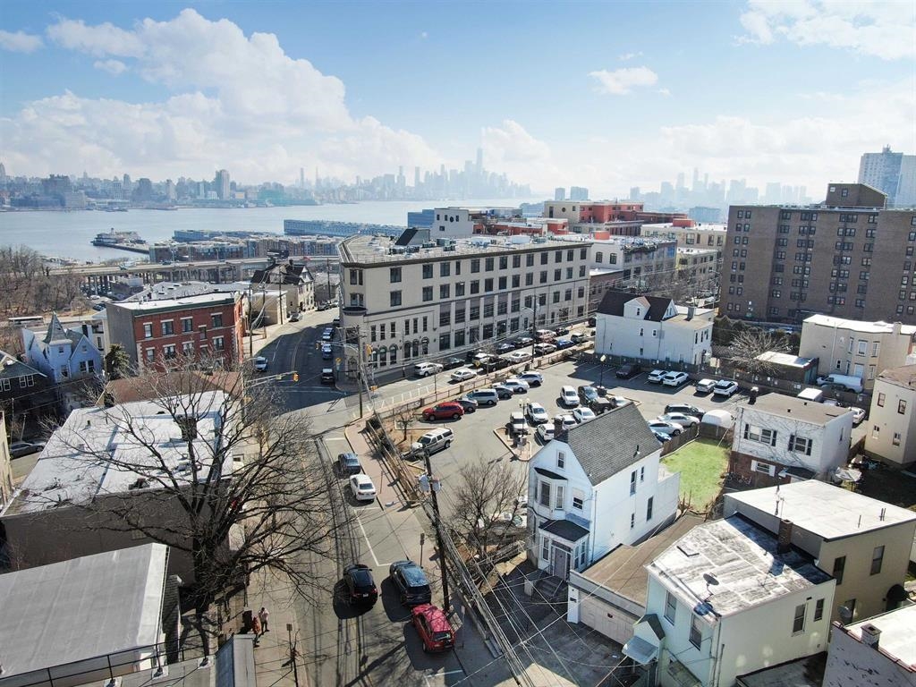 115-7 HACKENSACK PLANK RD