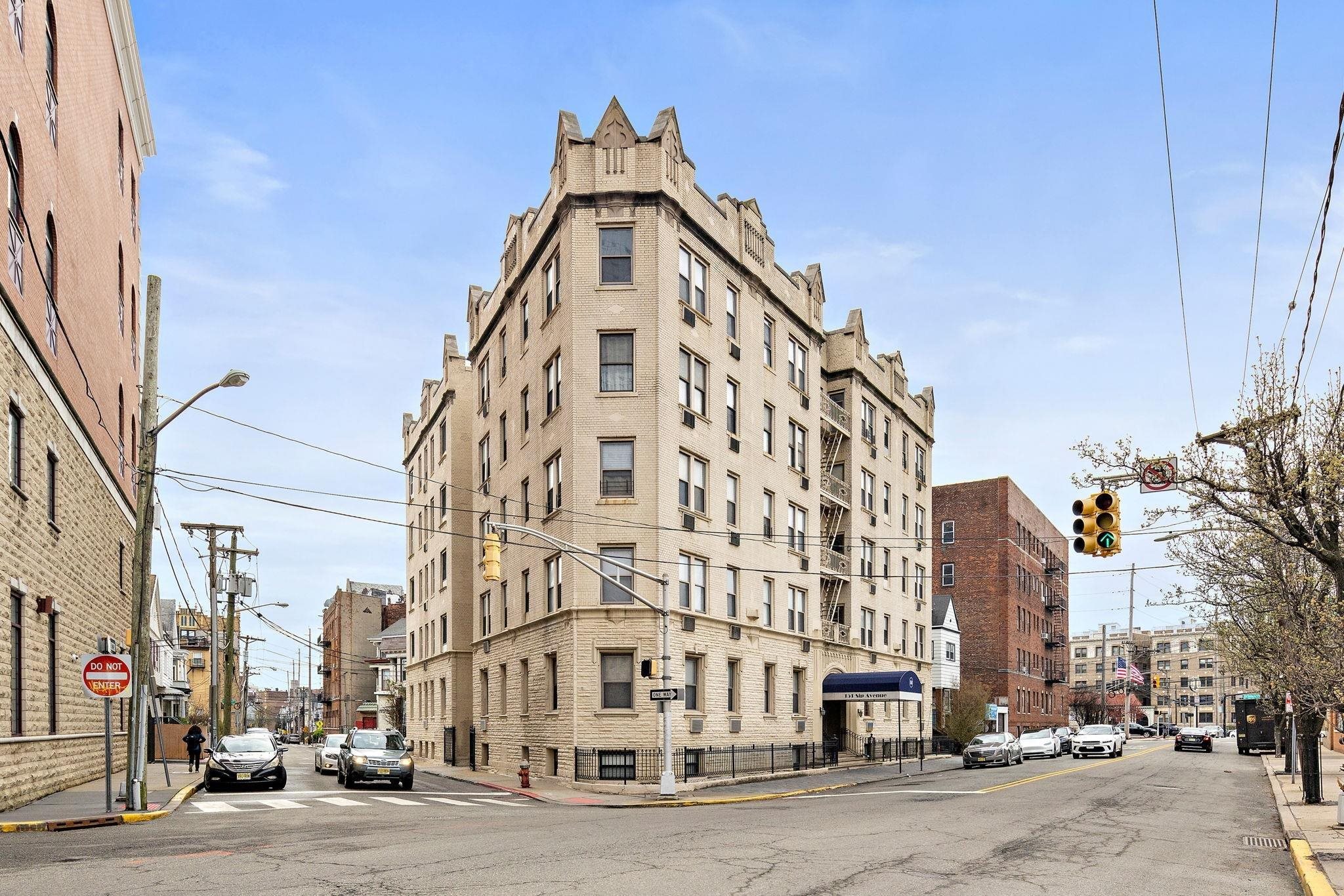 153 SIP AVE Unit: 39