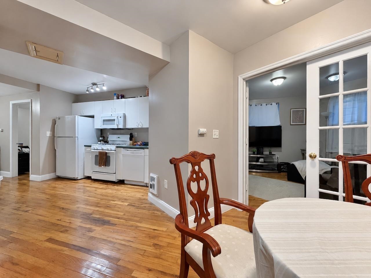 153 SIP AVE Unit: 39
