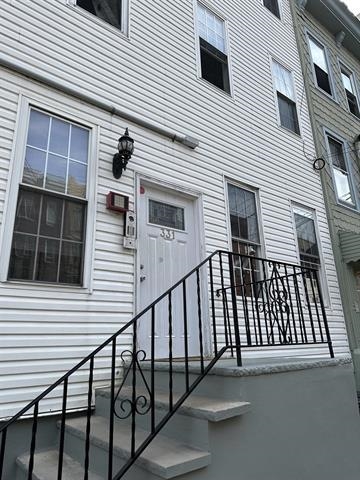 331 MONROE ST Unit: 1R