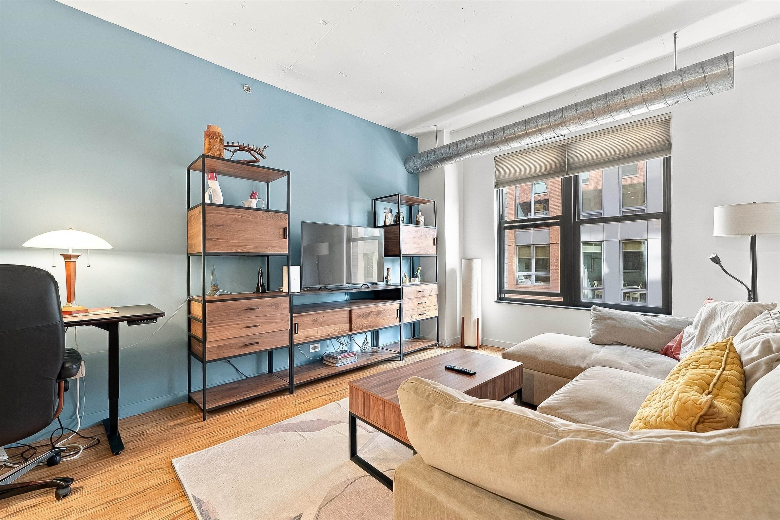232 PAVONIA AVE Unit: 312