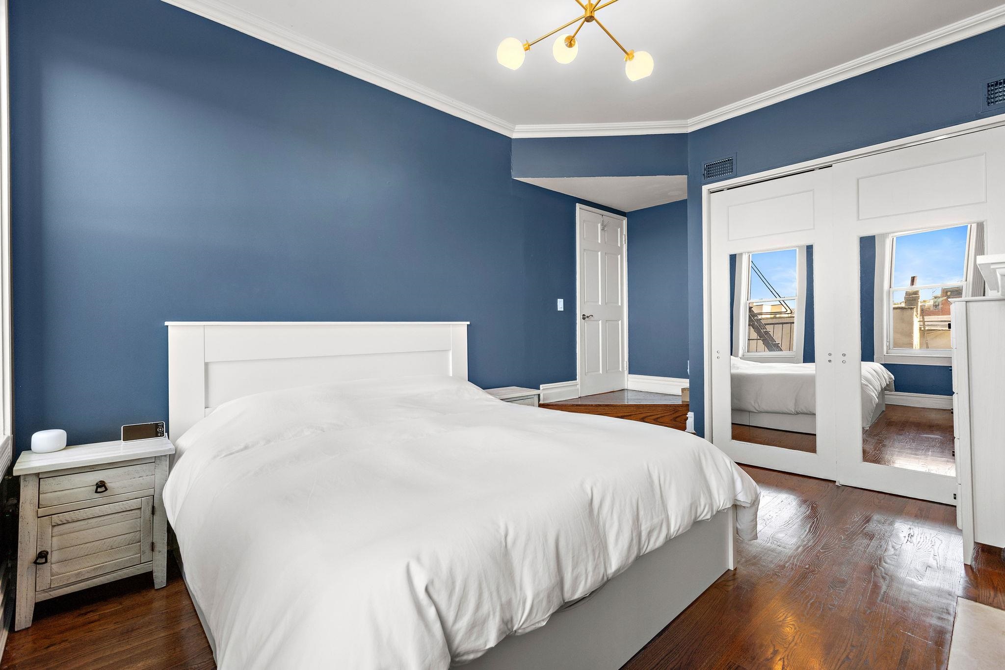 812 WASHINGTON ST Unit: 4