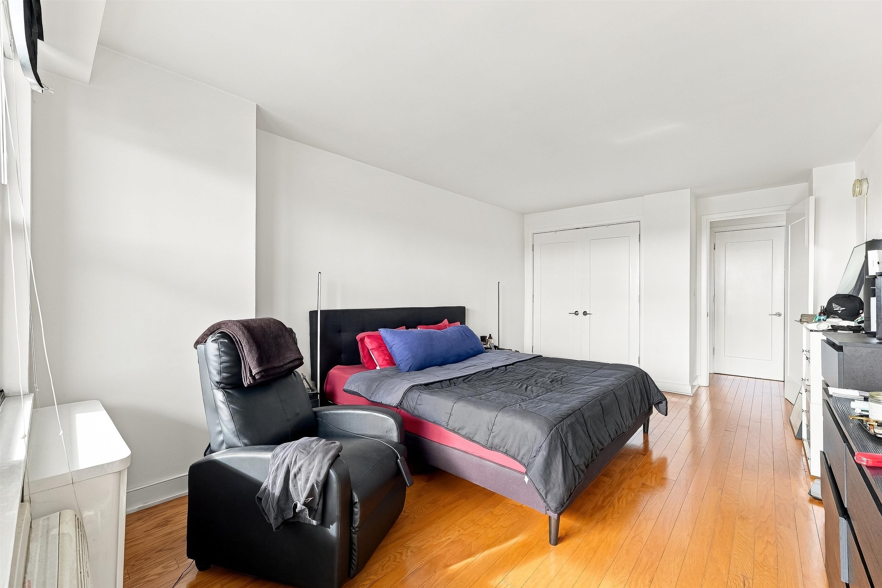 500 CENTRAL AVE Unit: 1709