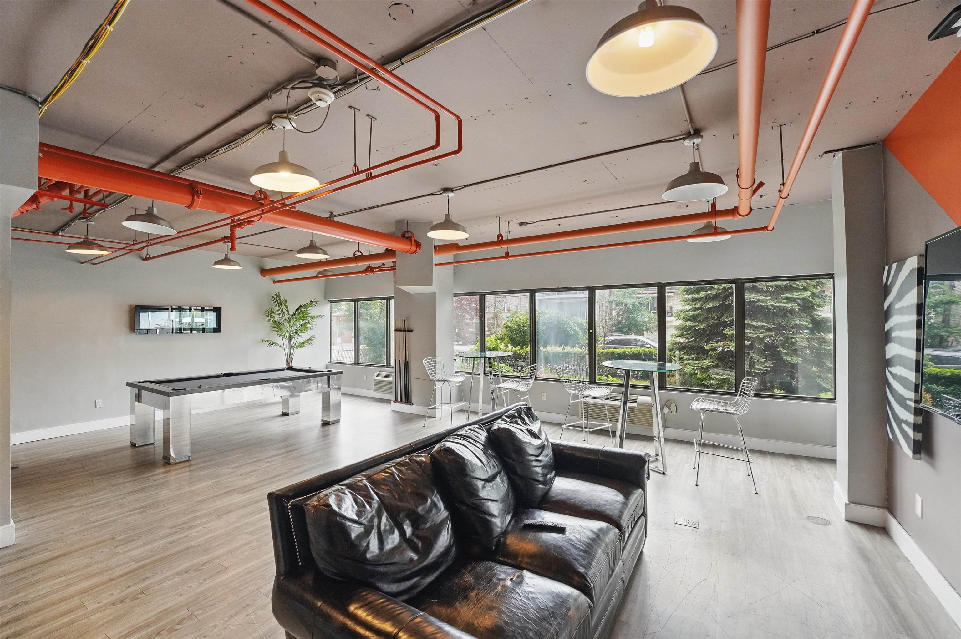 500 CENTRAL AVE Unit: 1709