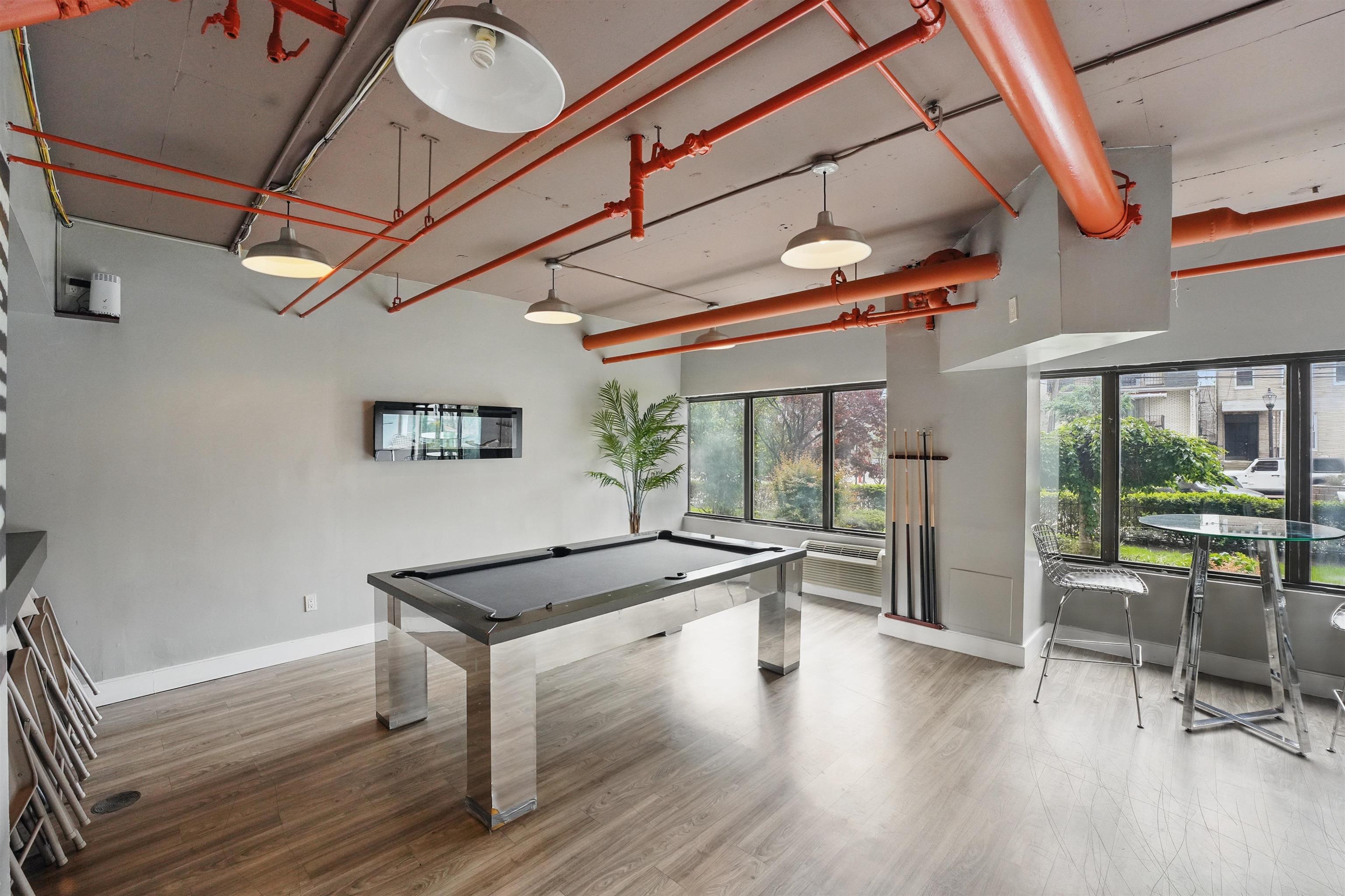 500 CENTRAL AVE Unit: 1709