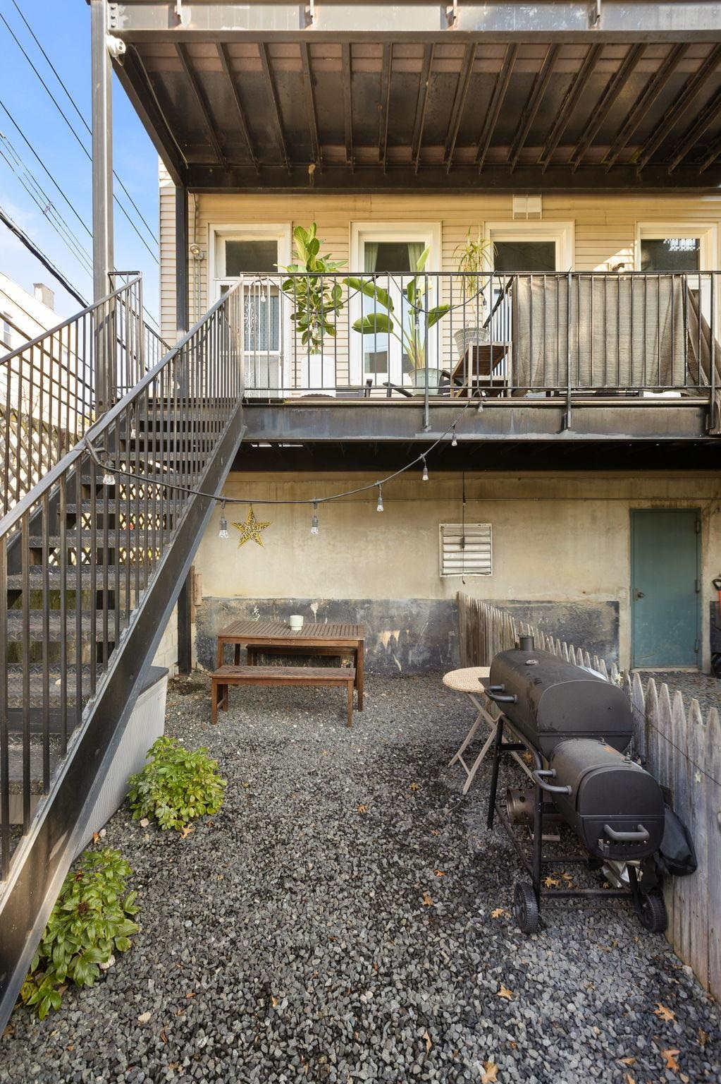 232 MONROE ST Unit: 1N