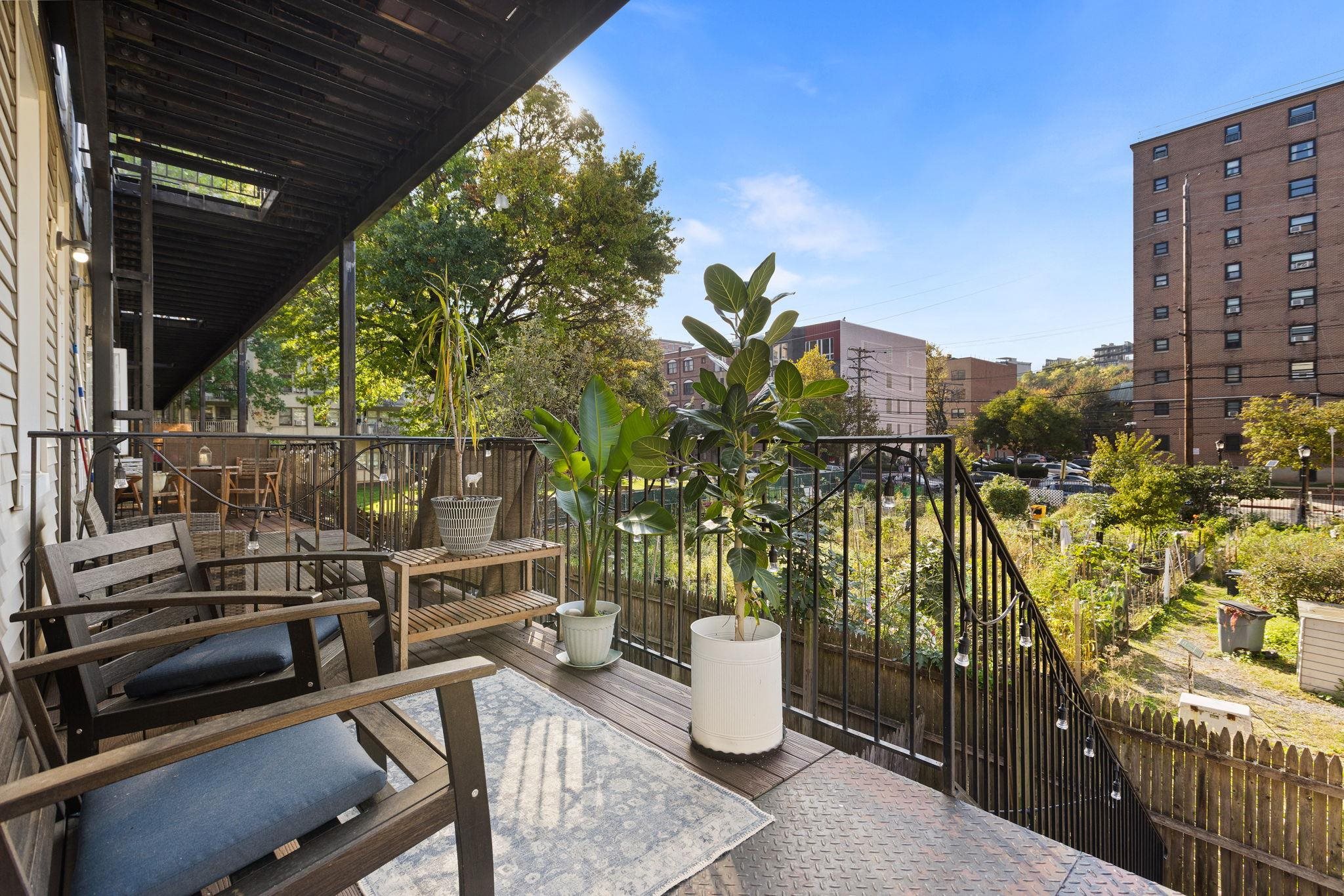 232 MONROE ST Unit: 1N
