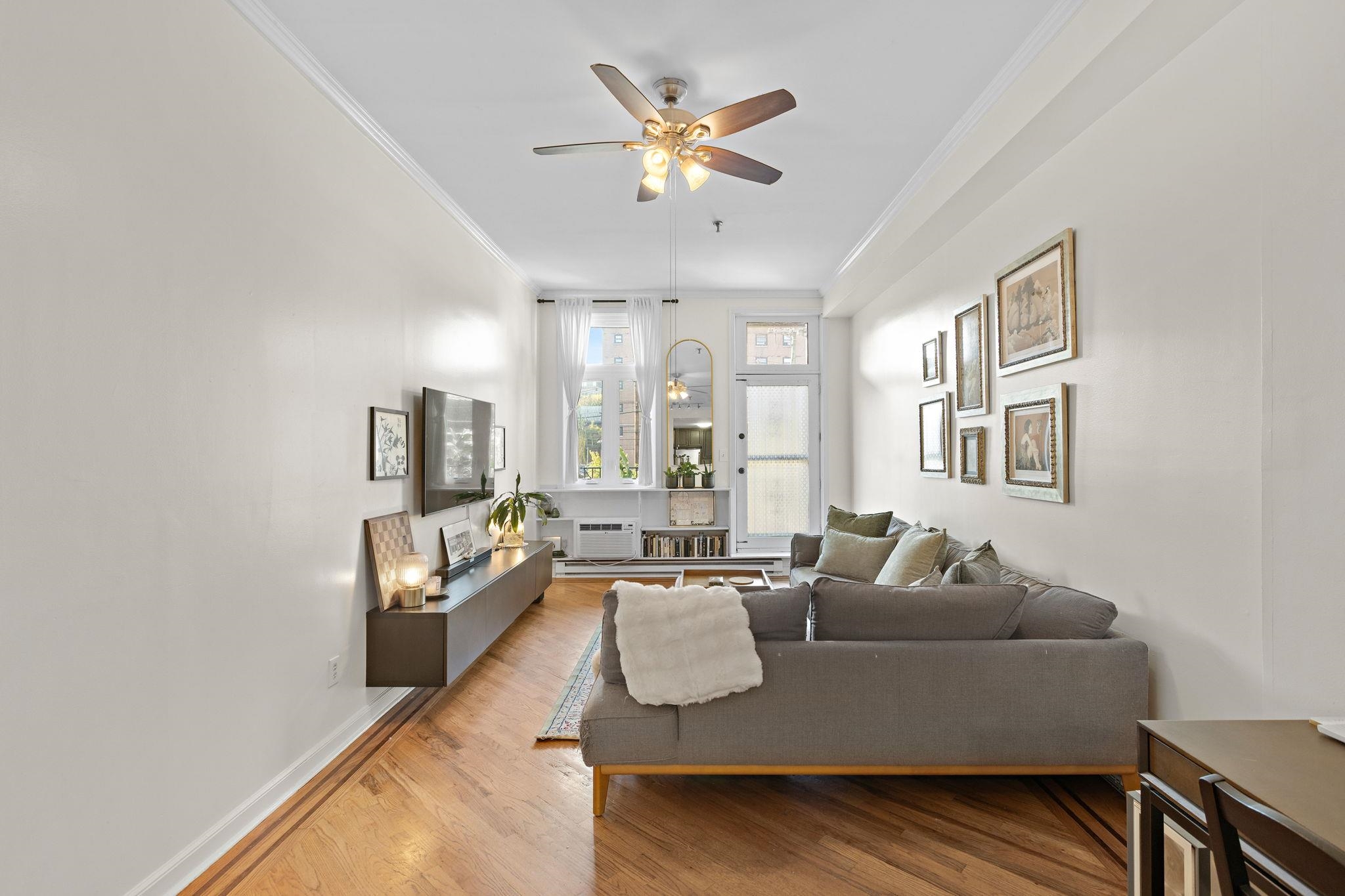232 MONROE ST Unit: 1N