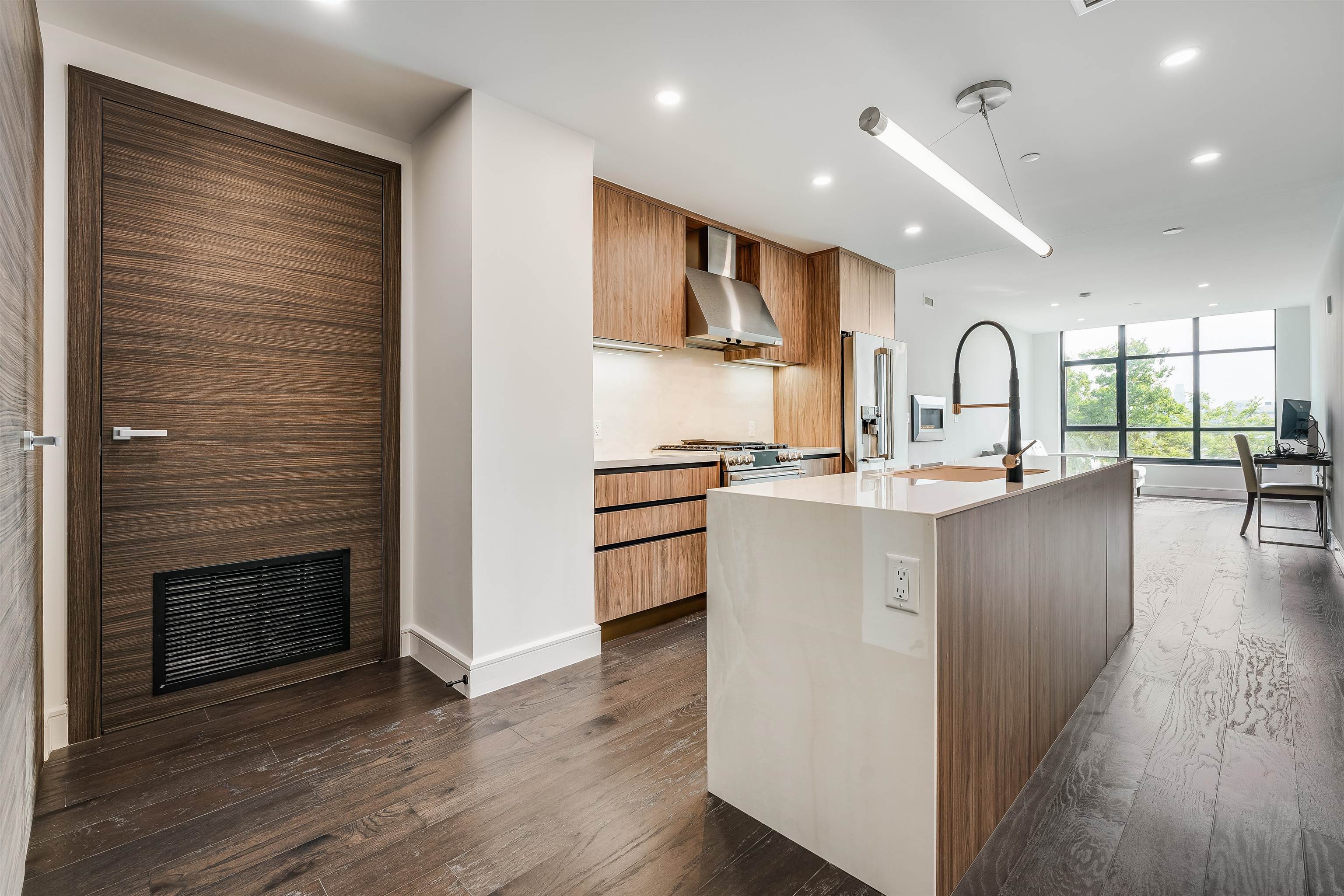 8701 CHURCHILL RD Unit: 506
