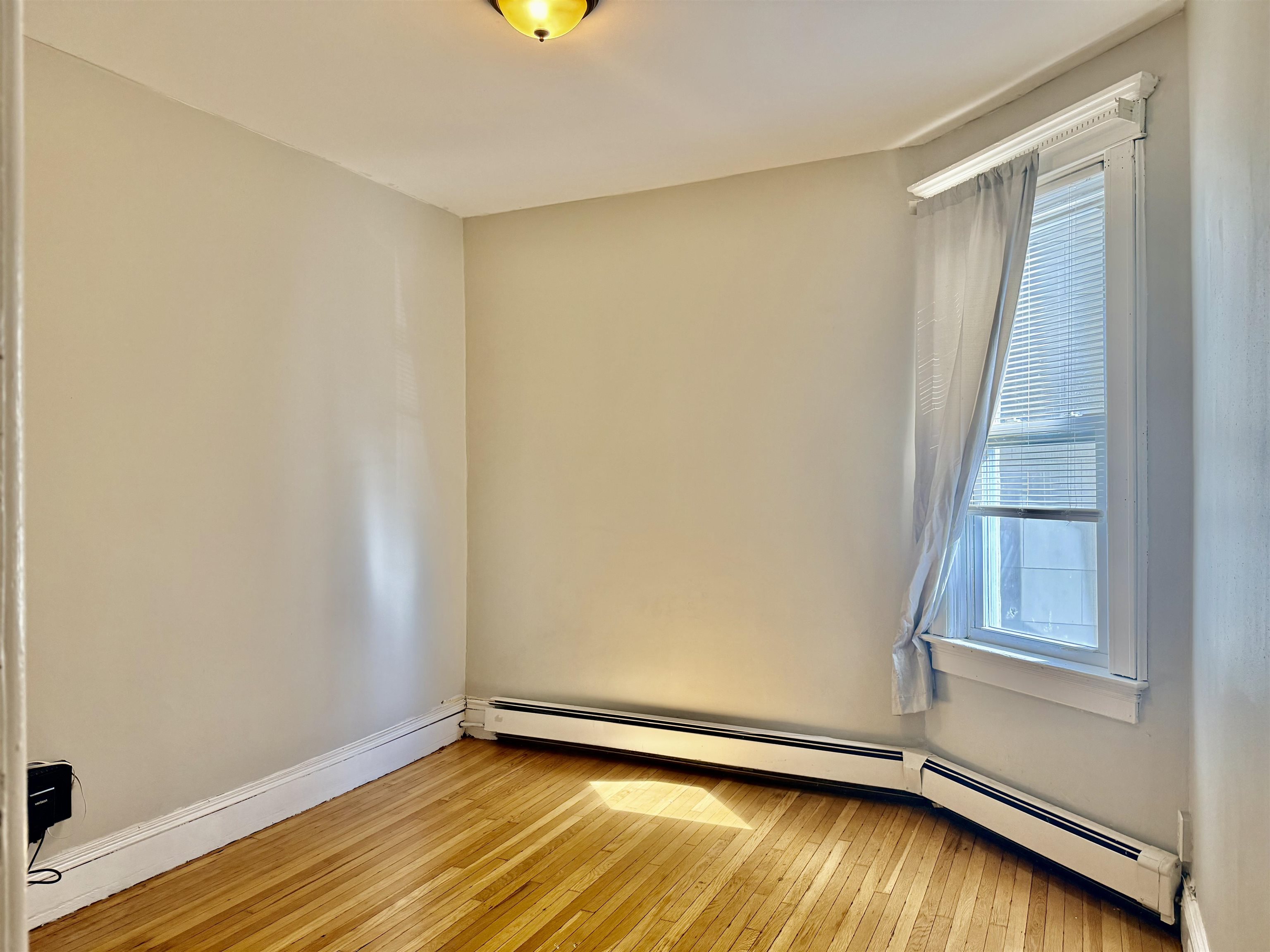 206 HIGHPOINT AVE Unit: 2
