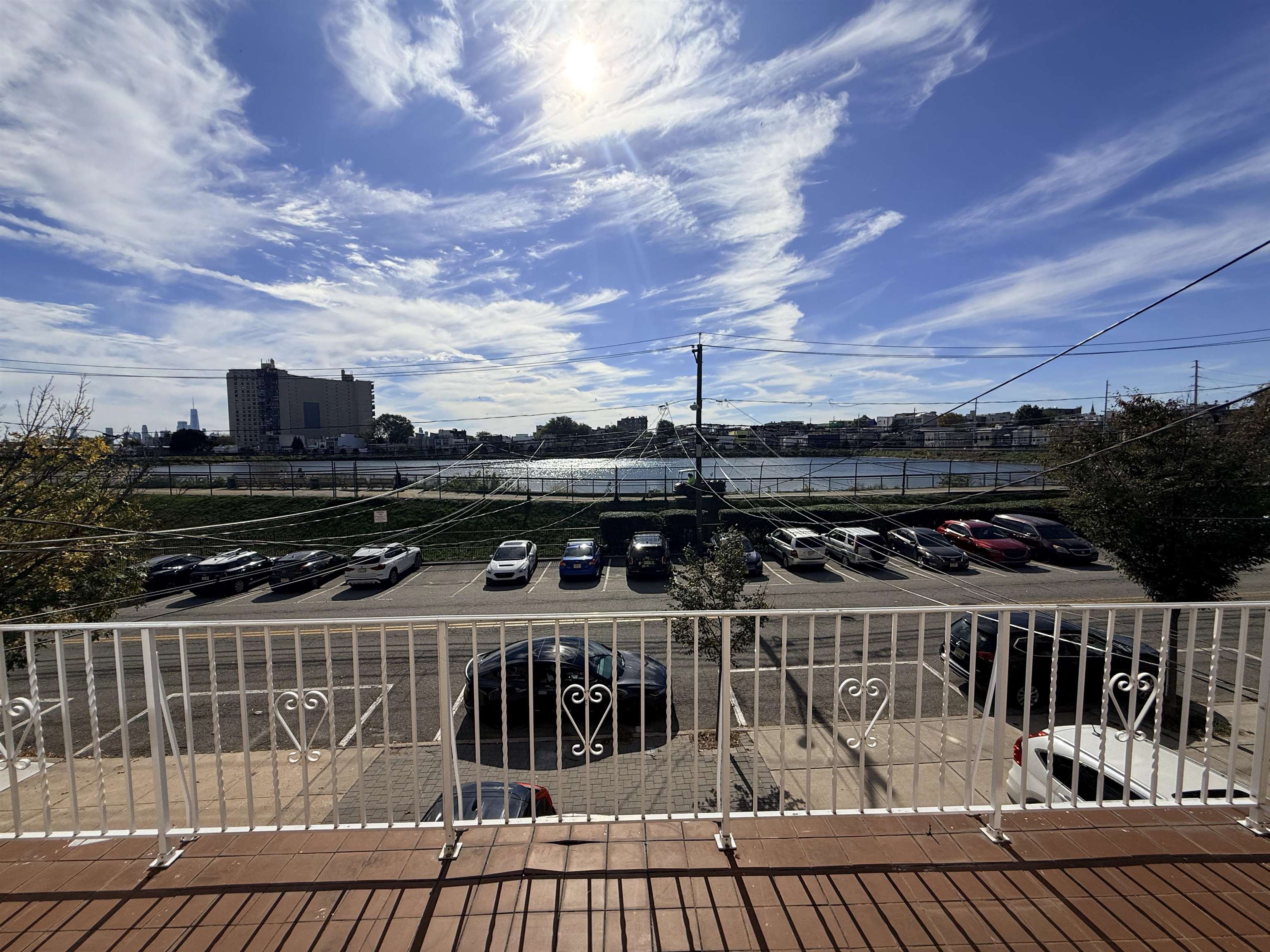 206 HIGHPOINT AVE Unit: 2
