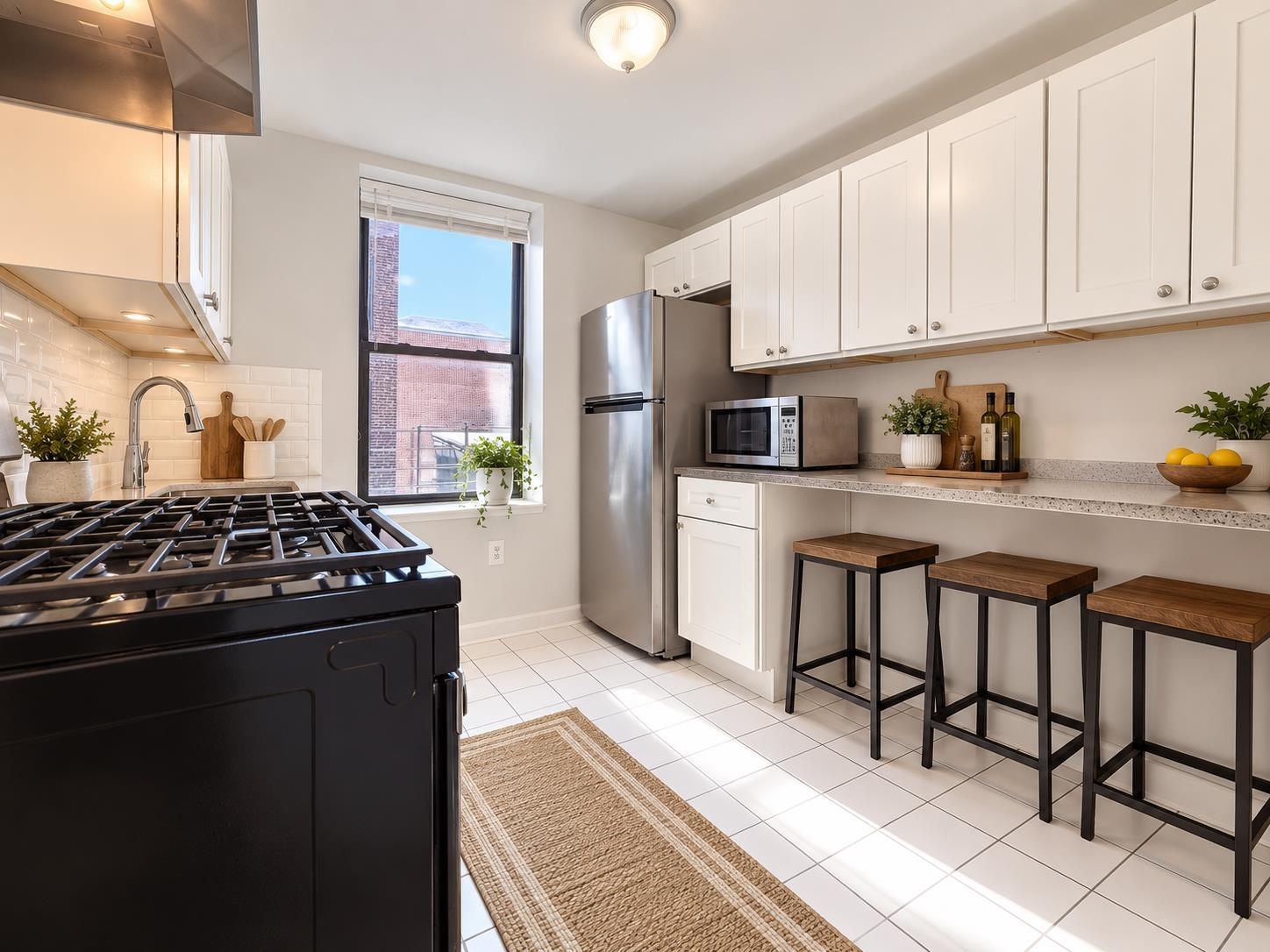 787 SUMMIT AVE Unit: 11