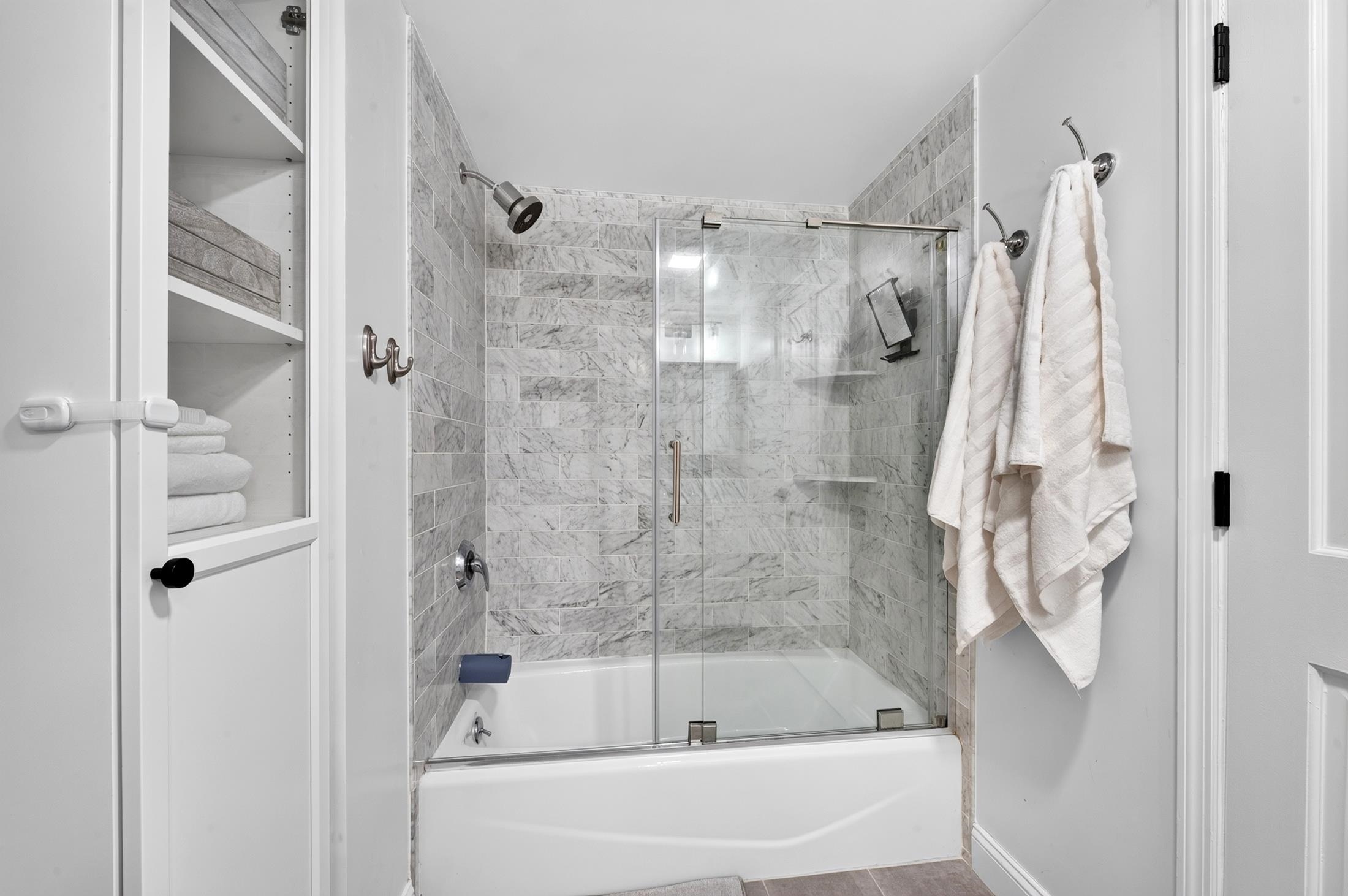 150 14TH ST Unit: 202