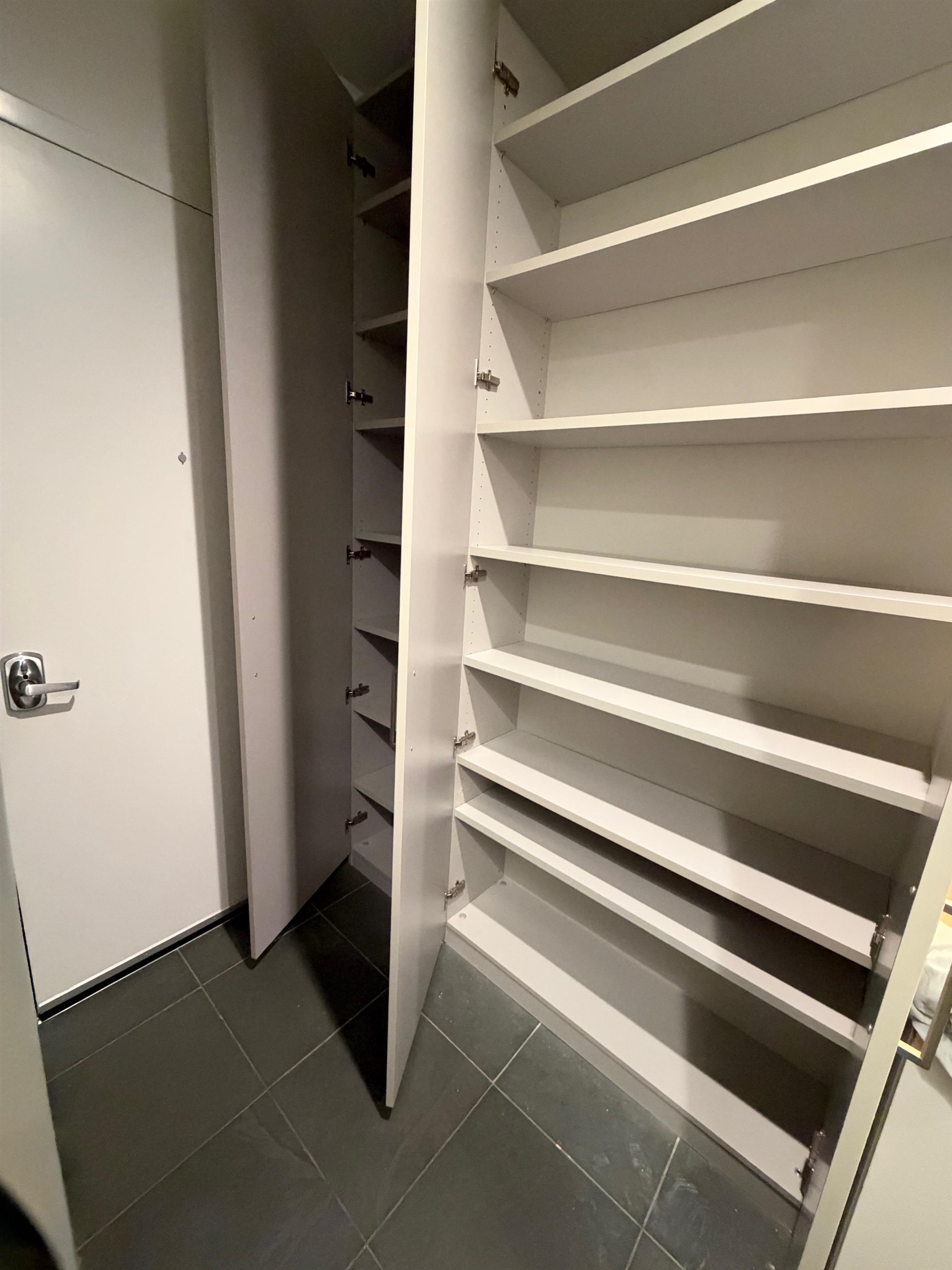 190 ACADEMY ST Unit: 702
