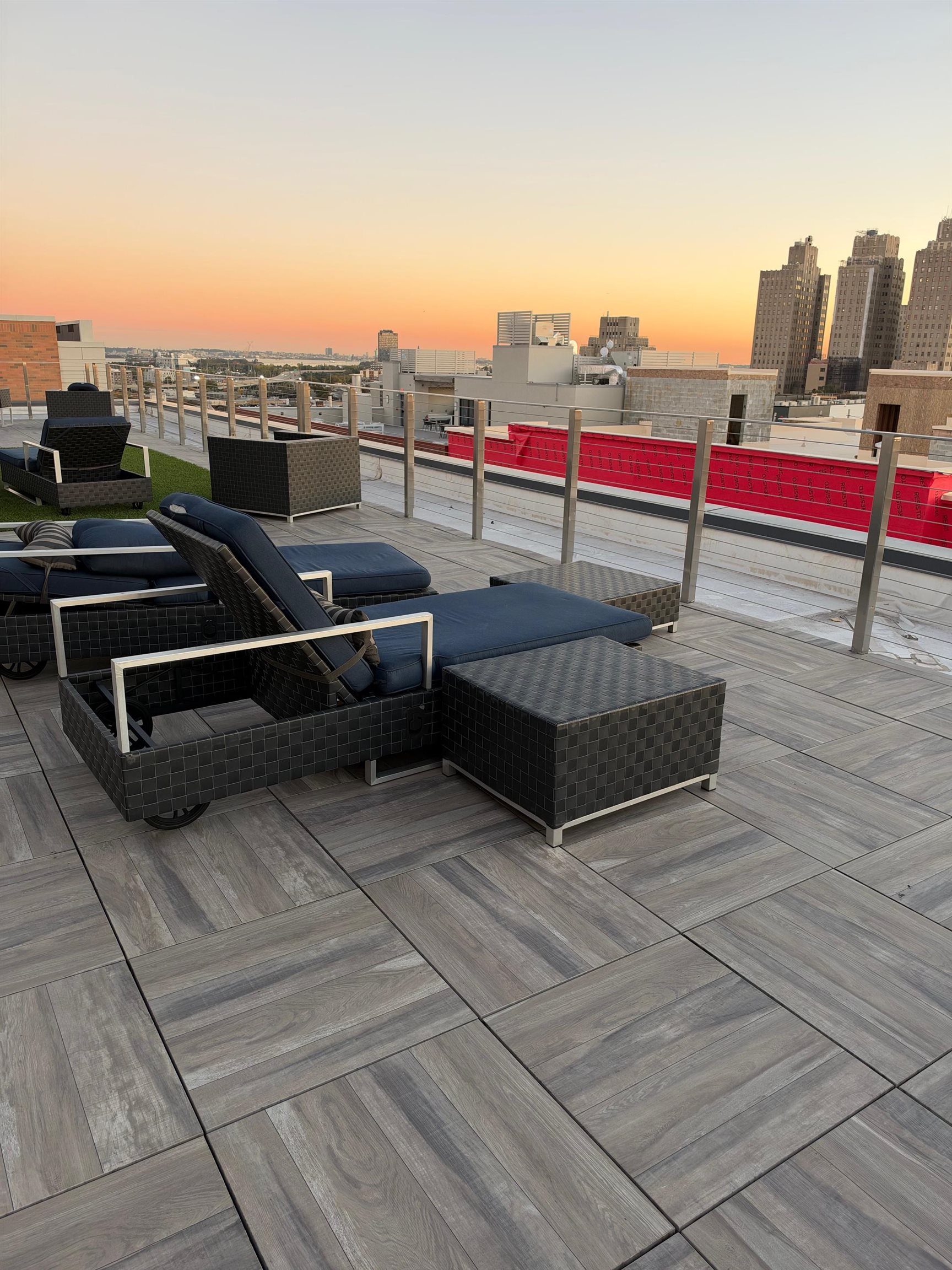 190 ACADEMY ST Unit: 702