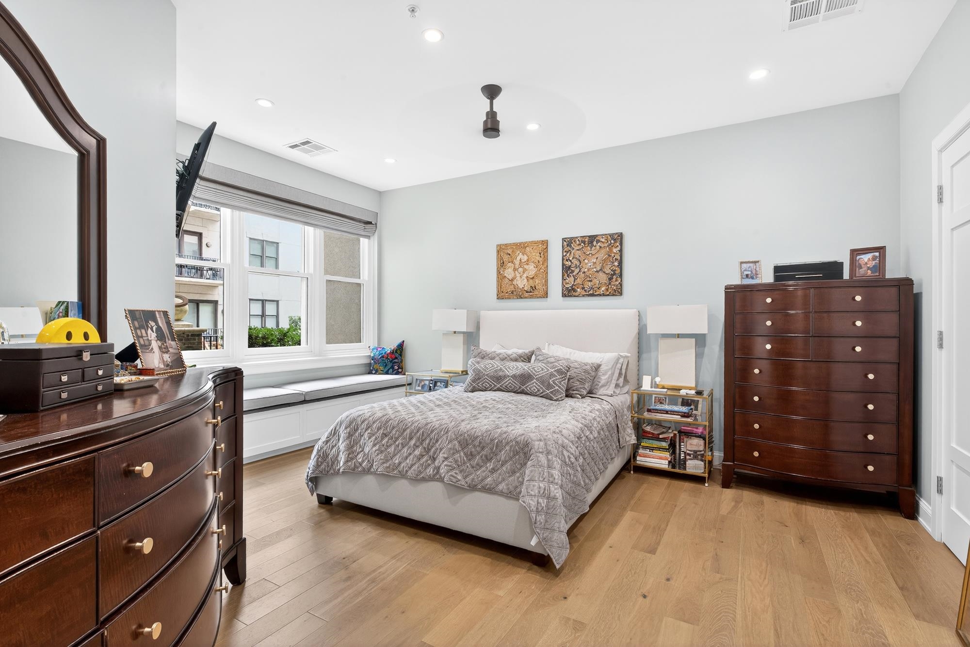 1300 GRAND ST Unit: 217