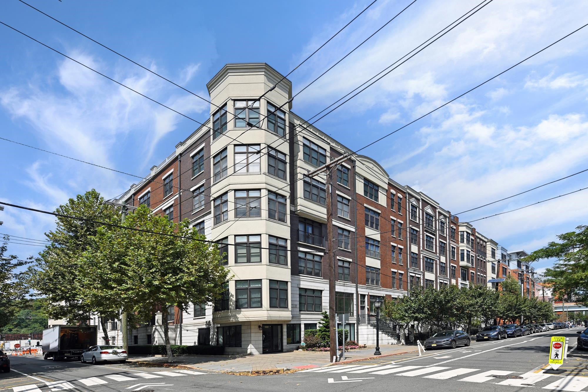 1300 GRAND ST Unit: 217