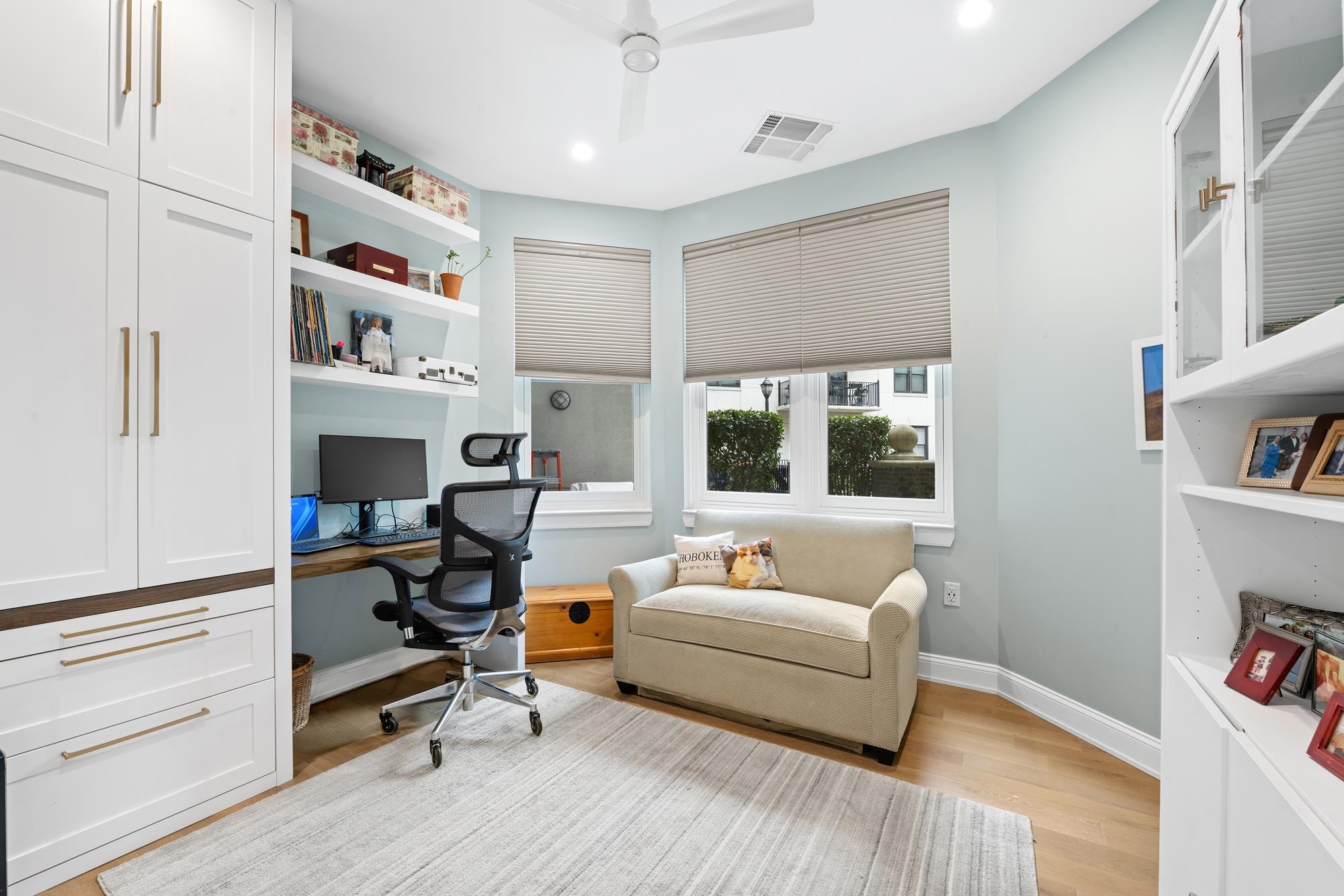 1300 GRAND ST Unit: 217