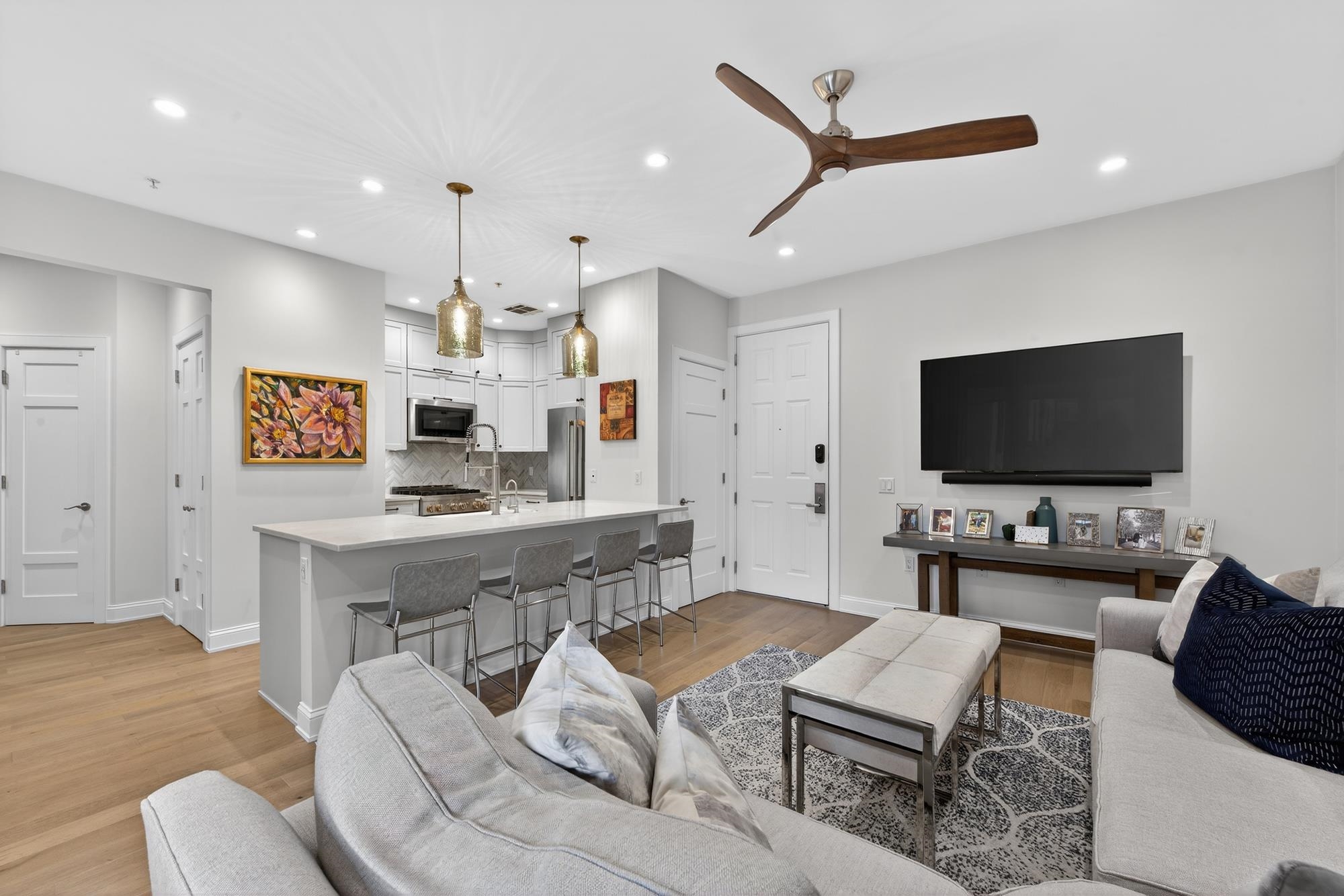 1300 GRAND ST Unit: 217
